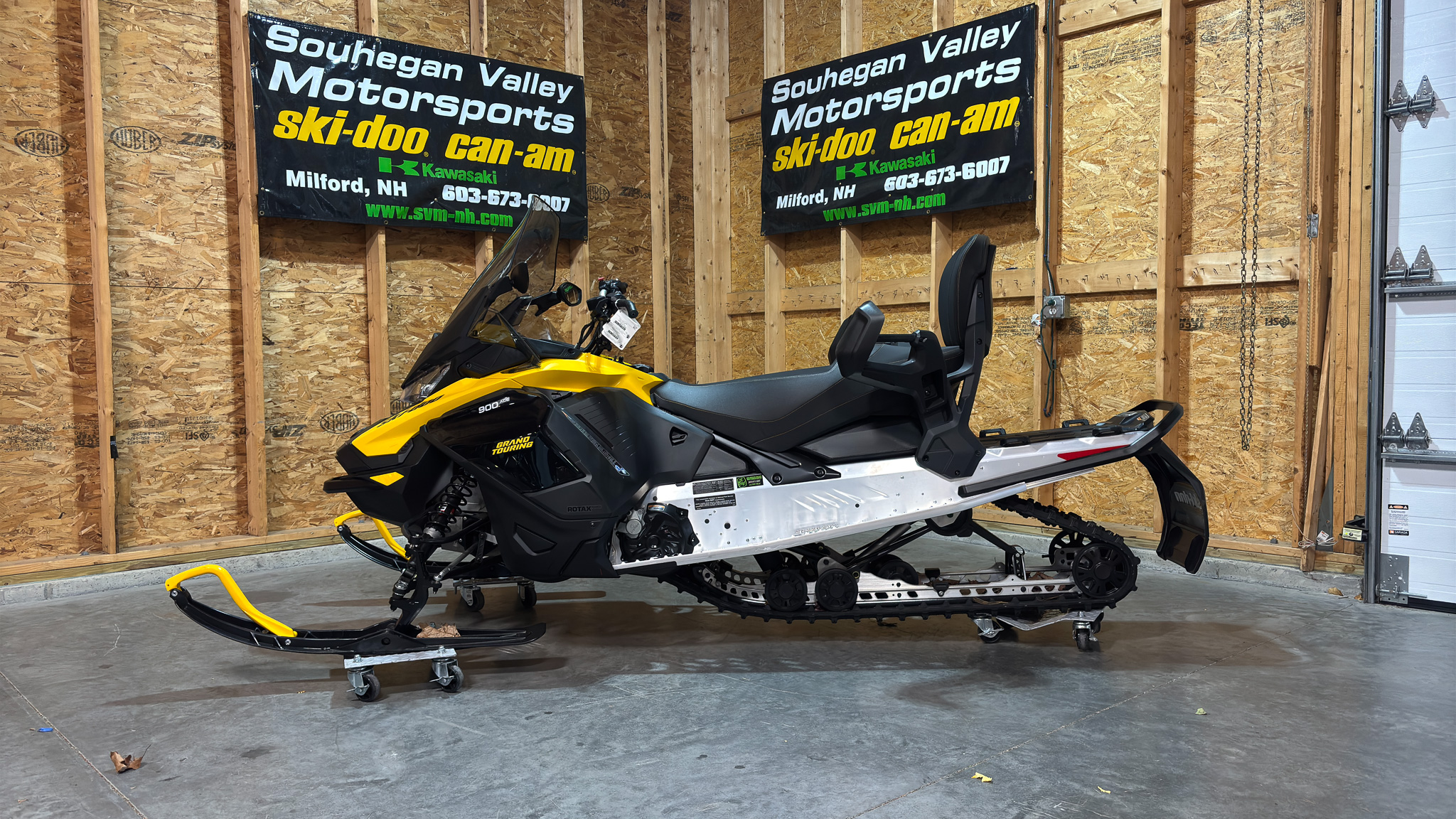 2025 Ski-Doo GRAND TOURING SPORT 900 ACE - Photo 3