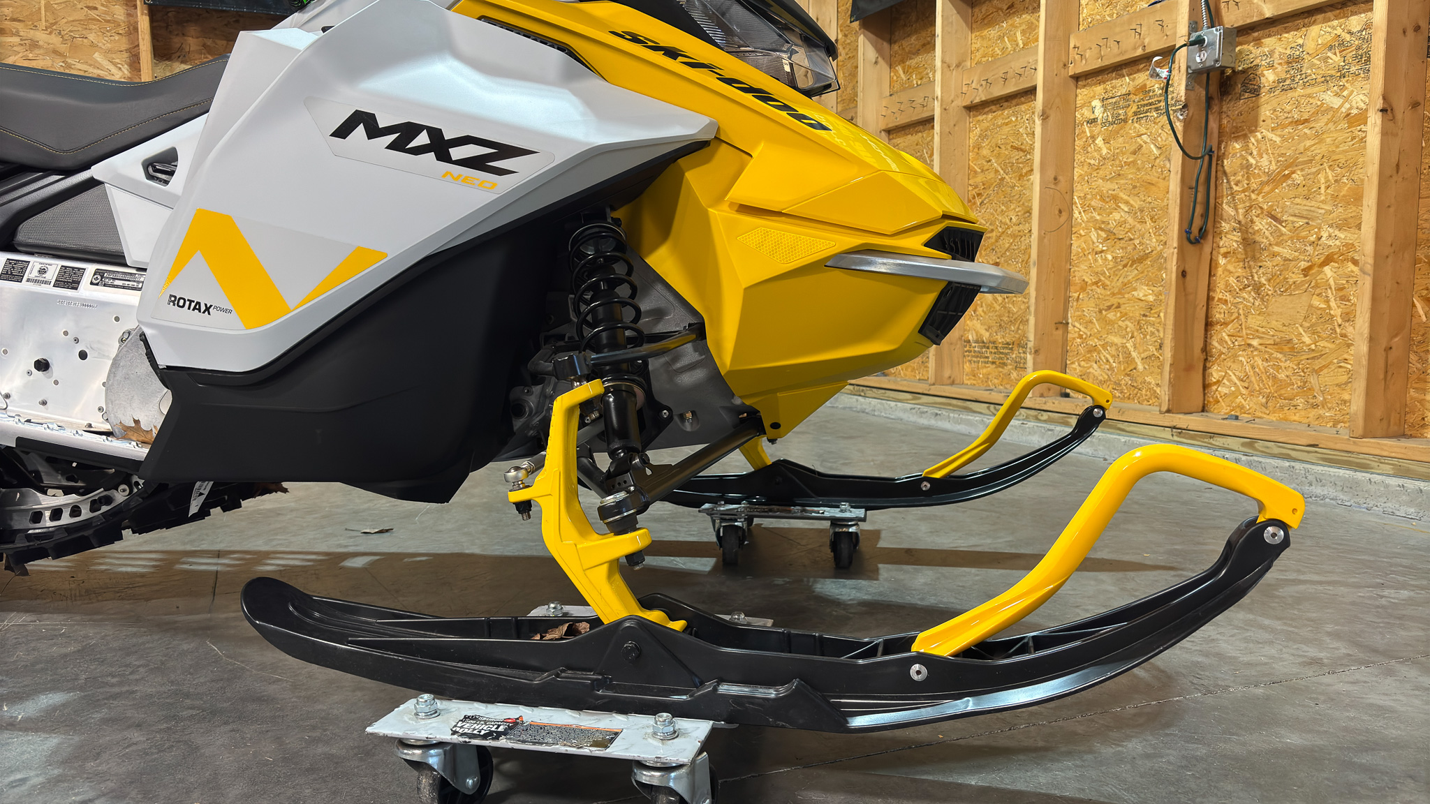 2025 Ski-Doo MXZ NEO 600 EFI 40 - Photo 9