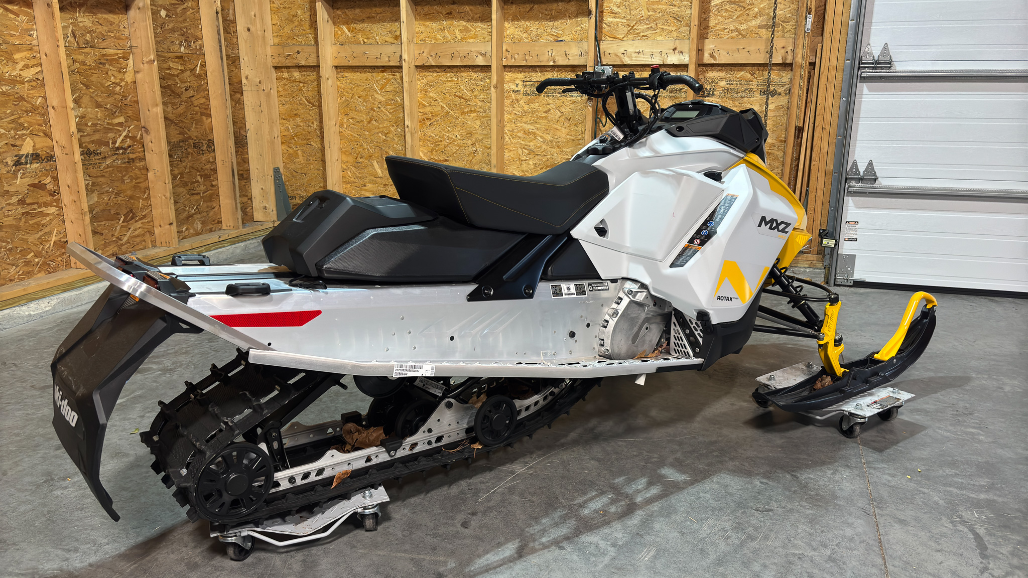 2025 Ski-Doo MXZ NEO 600 EFI 40 - Photo 10