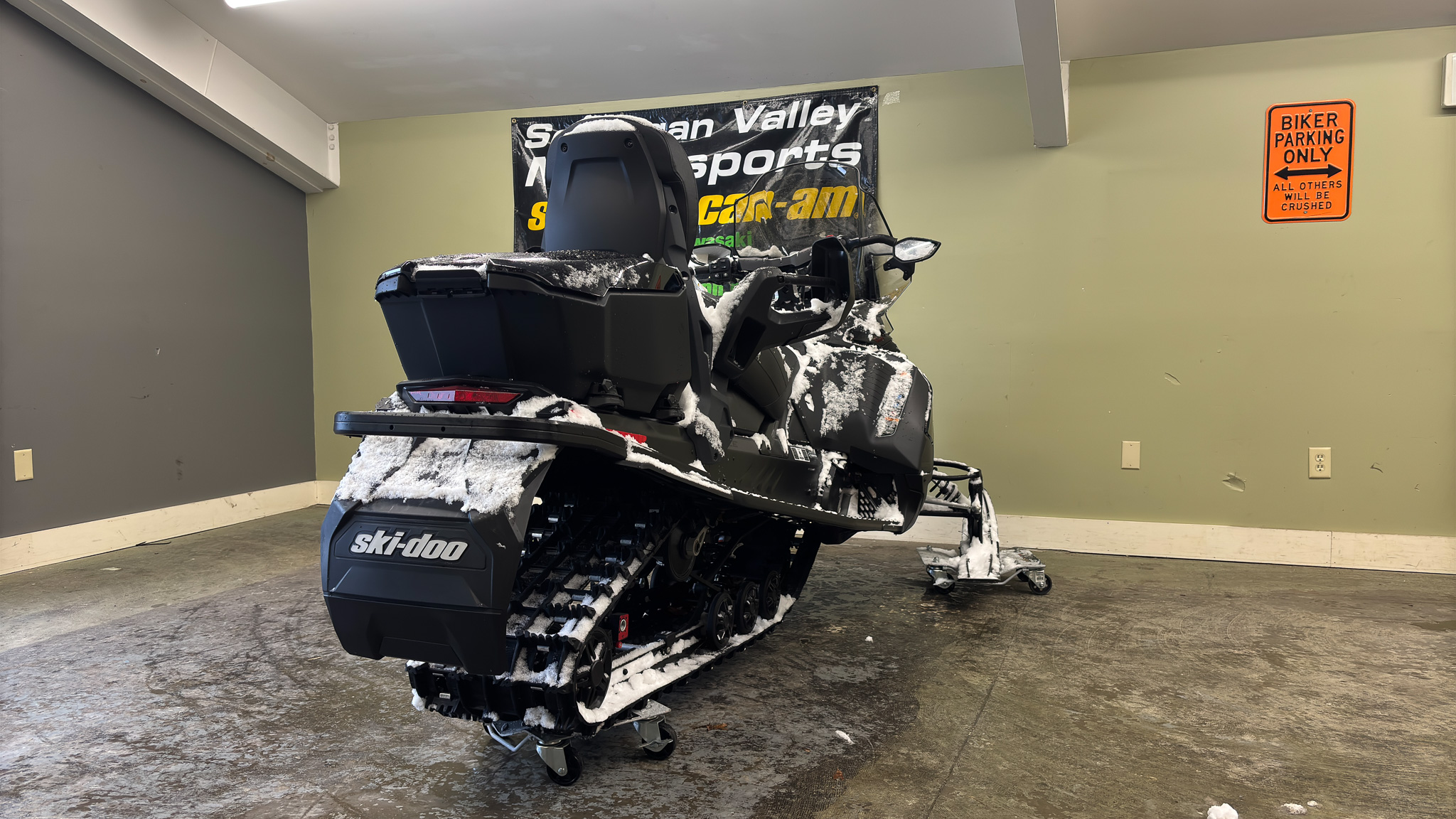 2025 Ski-Doo GRAND TOURING LE 900 ACE Silent Track II 1.25" E.S. - Photo 5