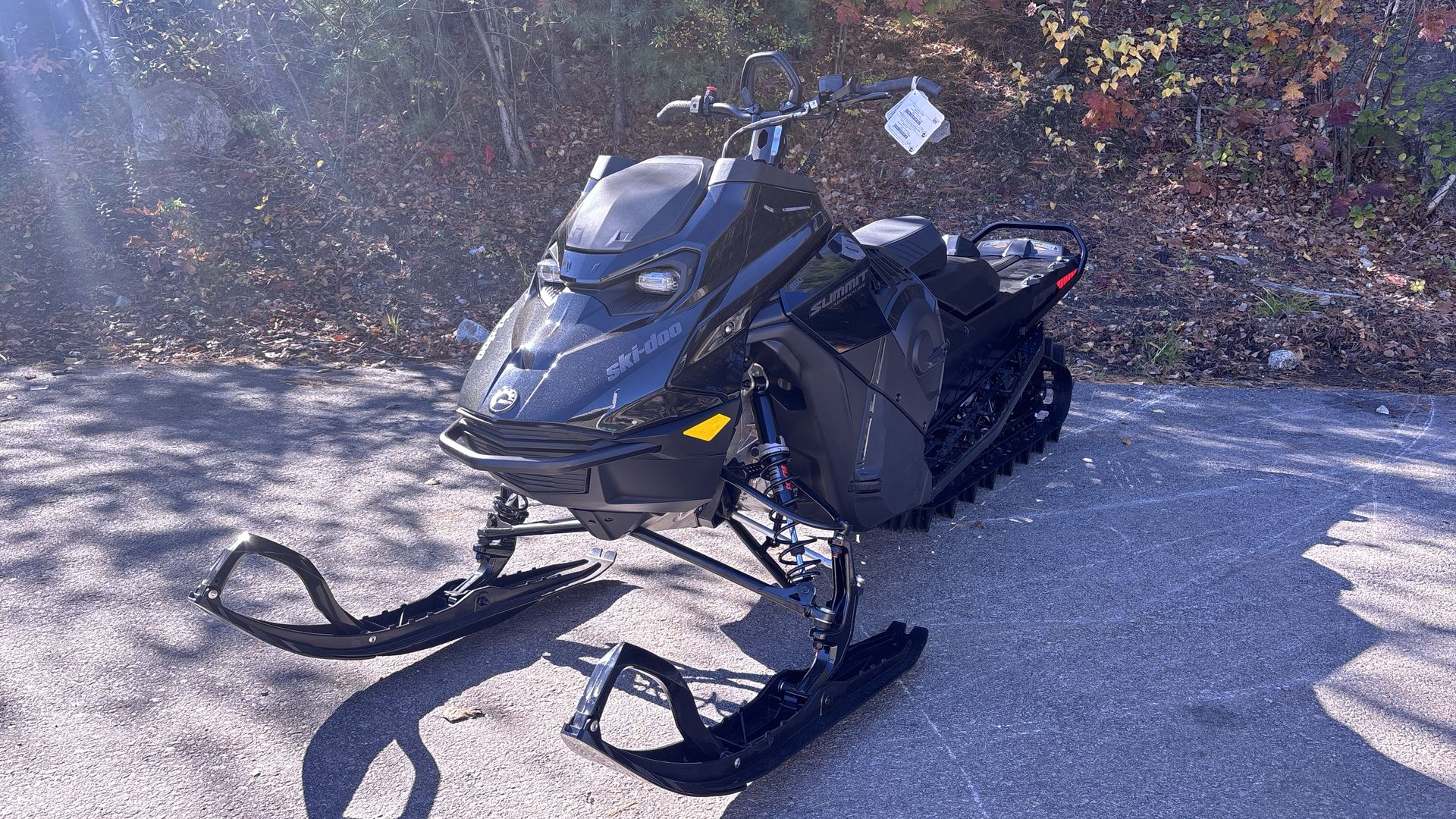 2025 Ski-Doo SUMMIT ADR EDGE 154 850 E-TEC PowderMax X-Light FlexEdge 3.0" SHOT - Photo 2