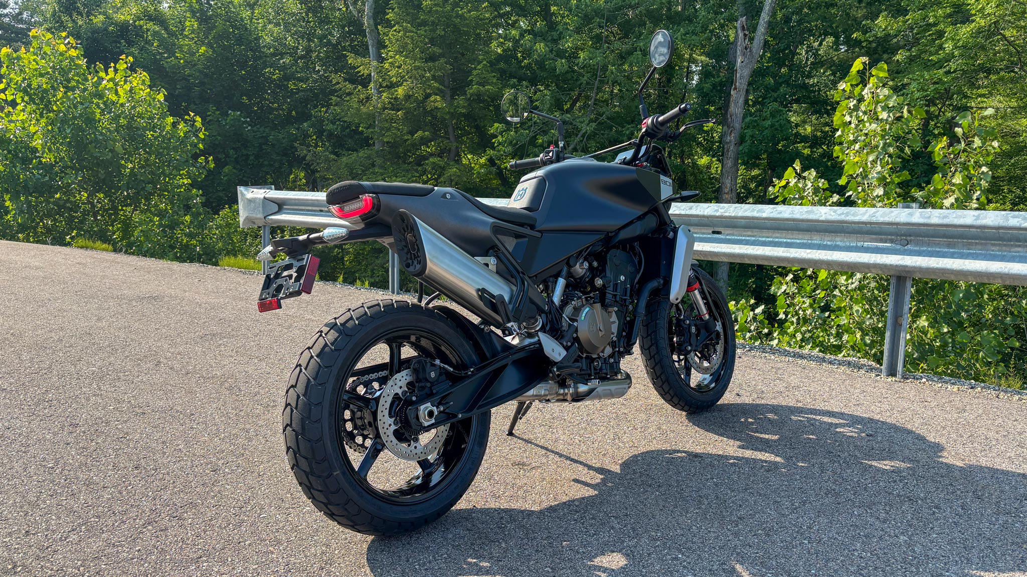 2025 Husqvarna Motorcycles SVARTPILEN 801 - Photo 5