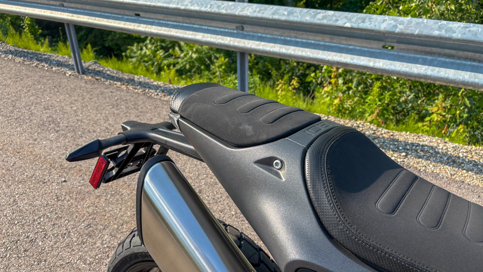 2025 Husqvarna Motorcycles SVARTPILEN 801 - Photo 11