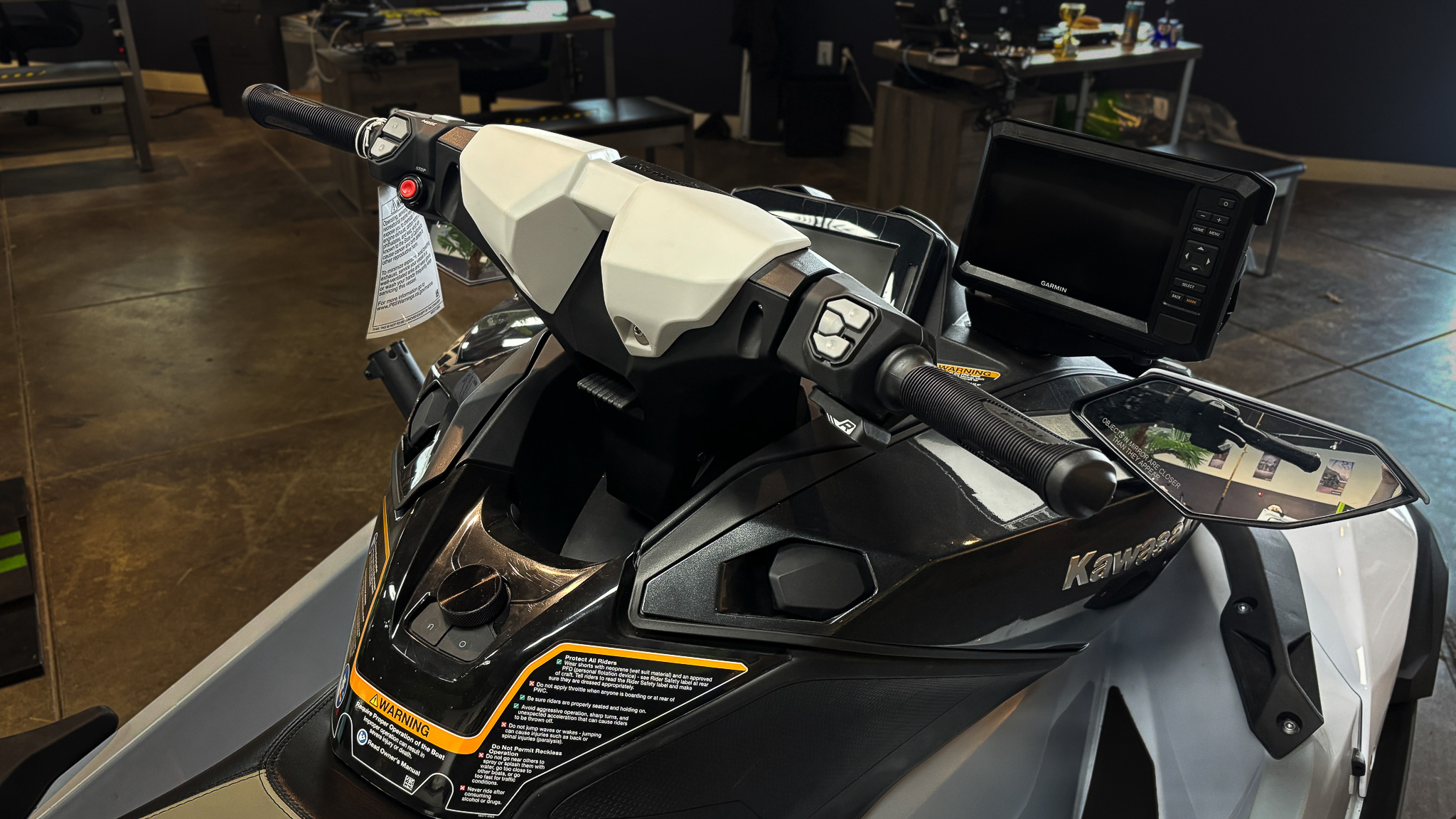 2025 Kawasaki JET SKI ULTRA 160LX-S ANGLER - Photo 12