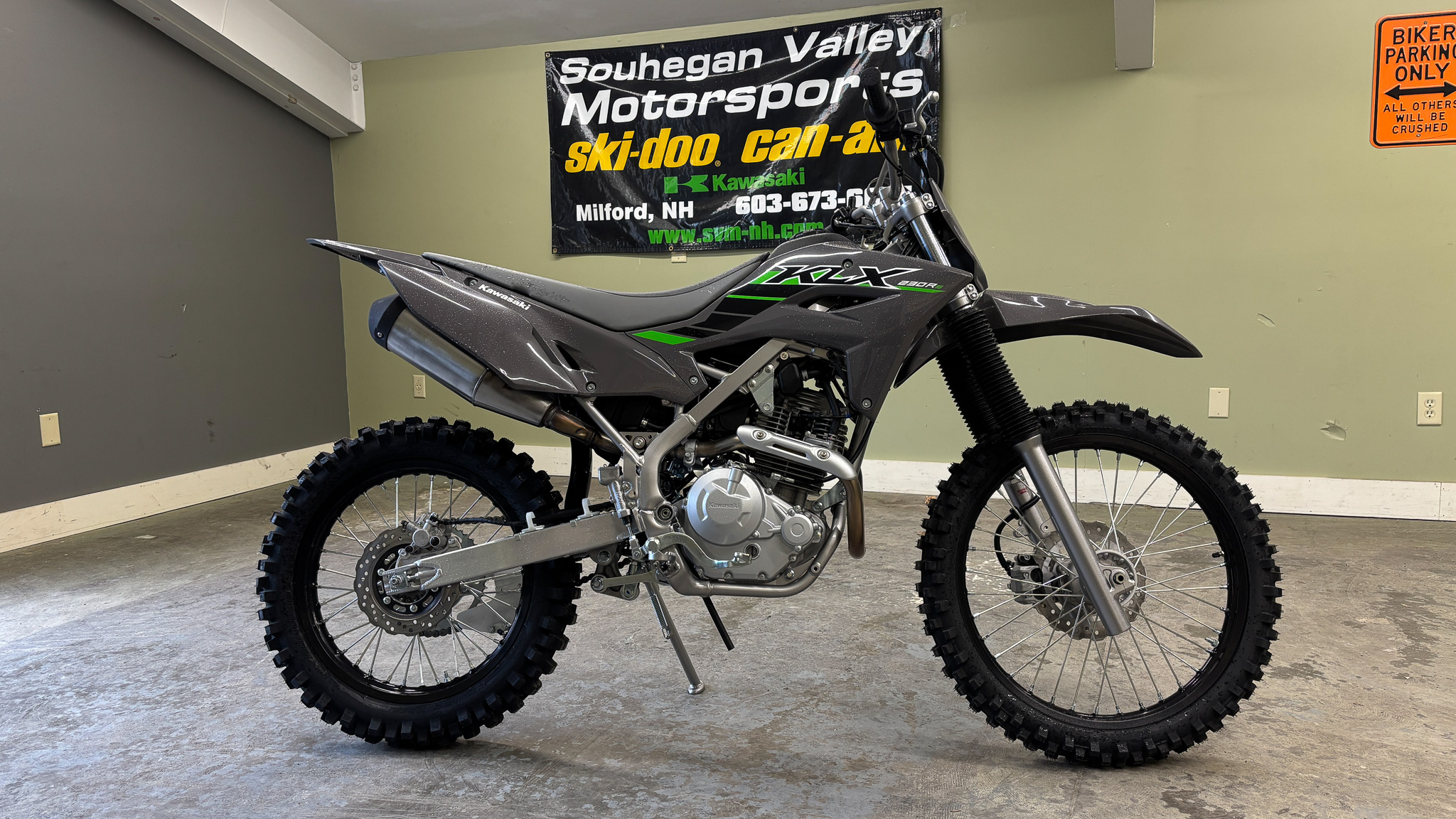 2025 Kawasaki KLX 230R S - Photo 6