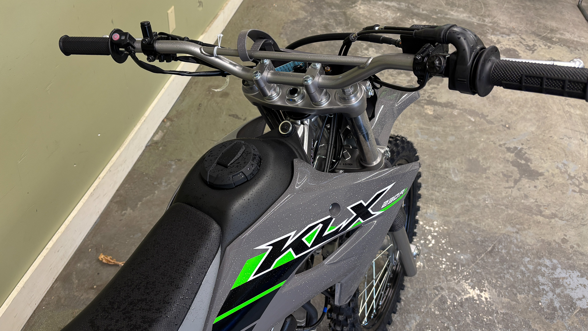 2025 Kawasaki KLX 230R S - Photo 12
