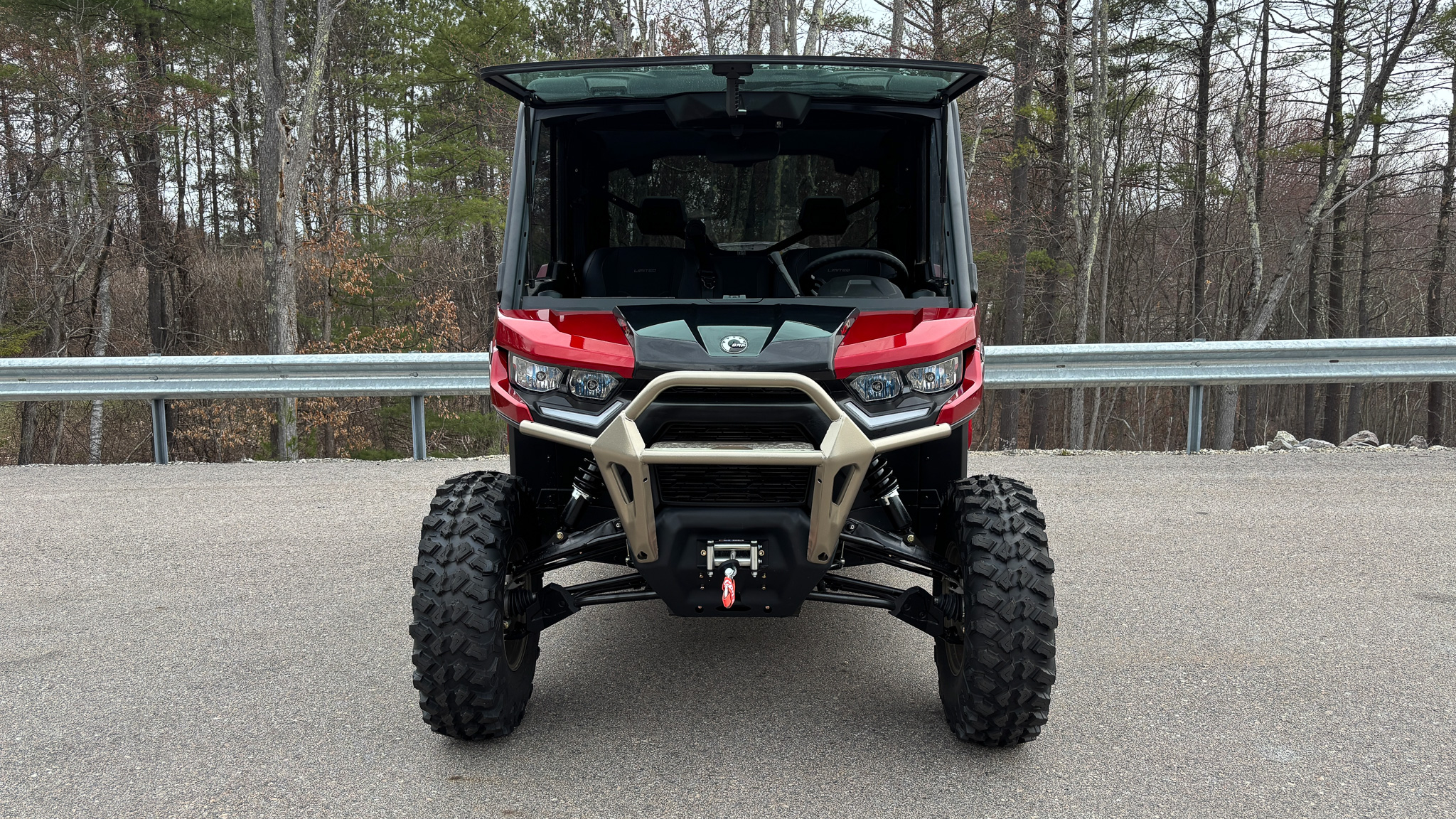 2025 Can-Am DEFENDER MAX LTD CAB HD10