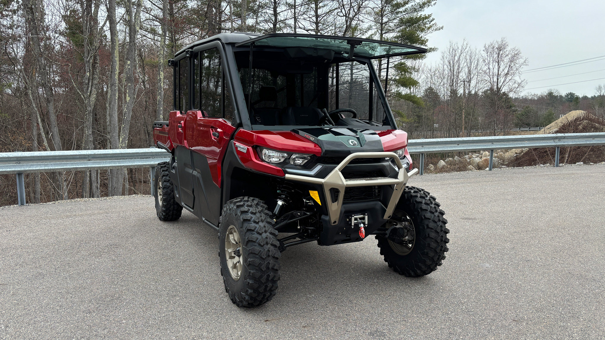 2025 Can-Am DEFENDER MAX LTD CAB HD10 - Photo 10