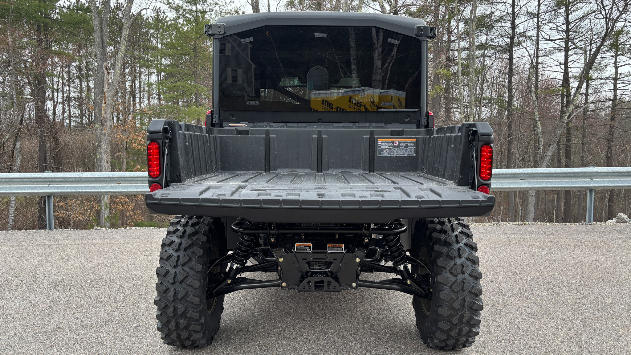 2025 Can-Am DEFENDER MAX LTD CAB HD10 - Photo 6