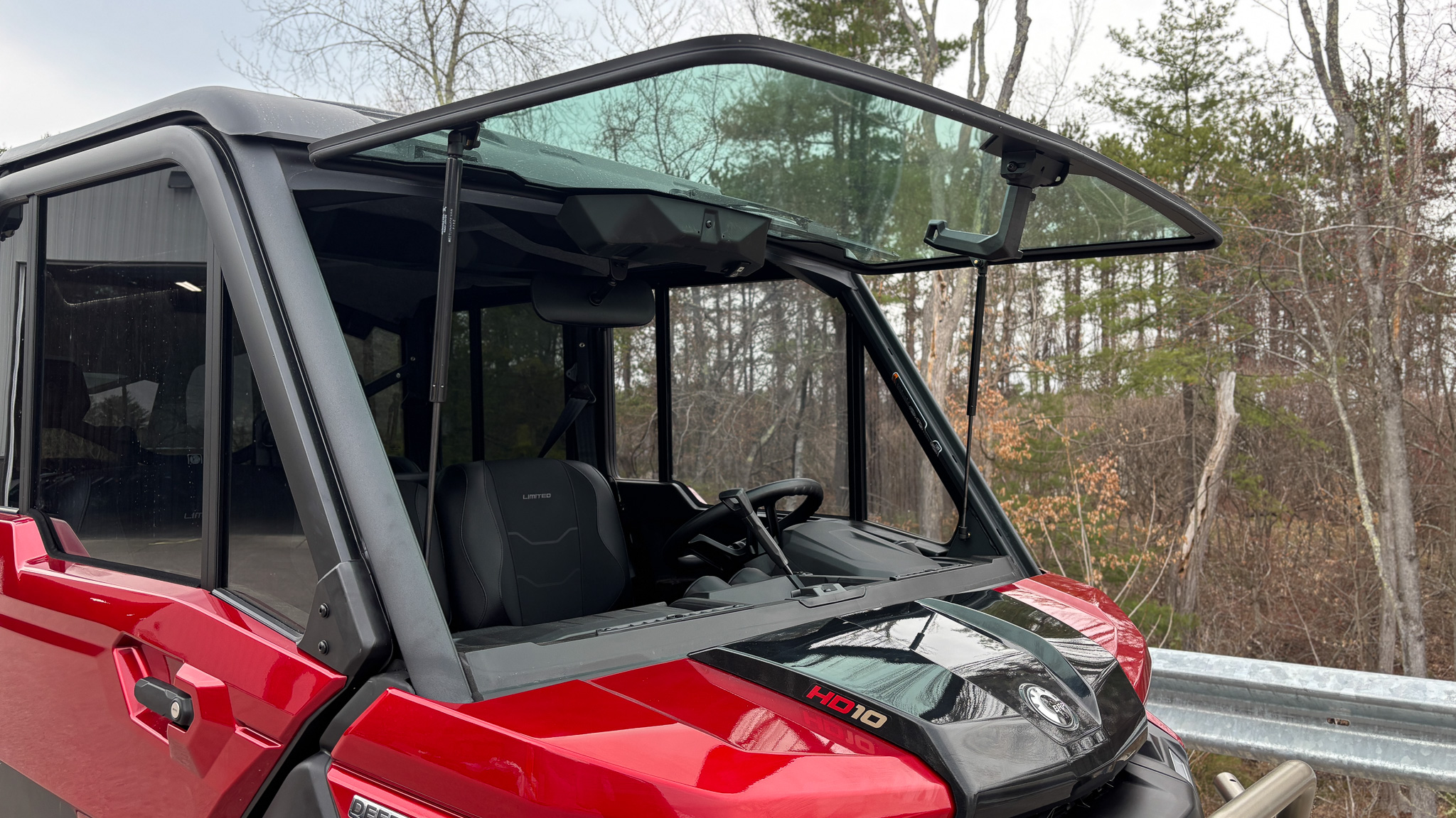 2025 Can-Am DEFENDER MAX LTD CAB HD10 - Photo 15