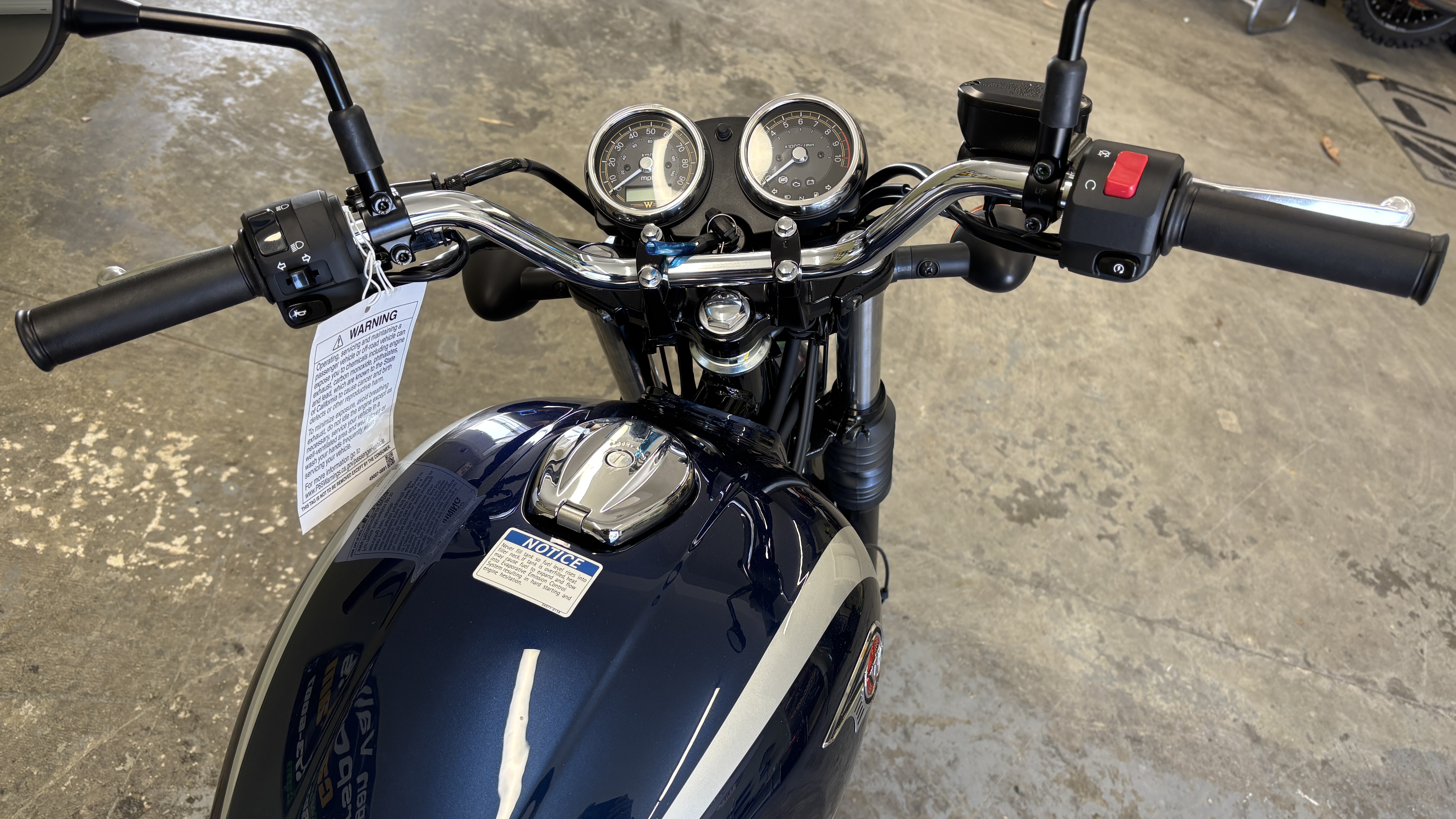 2025 Kawasaki W230 ABS - Photo 12