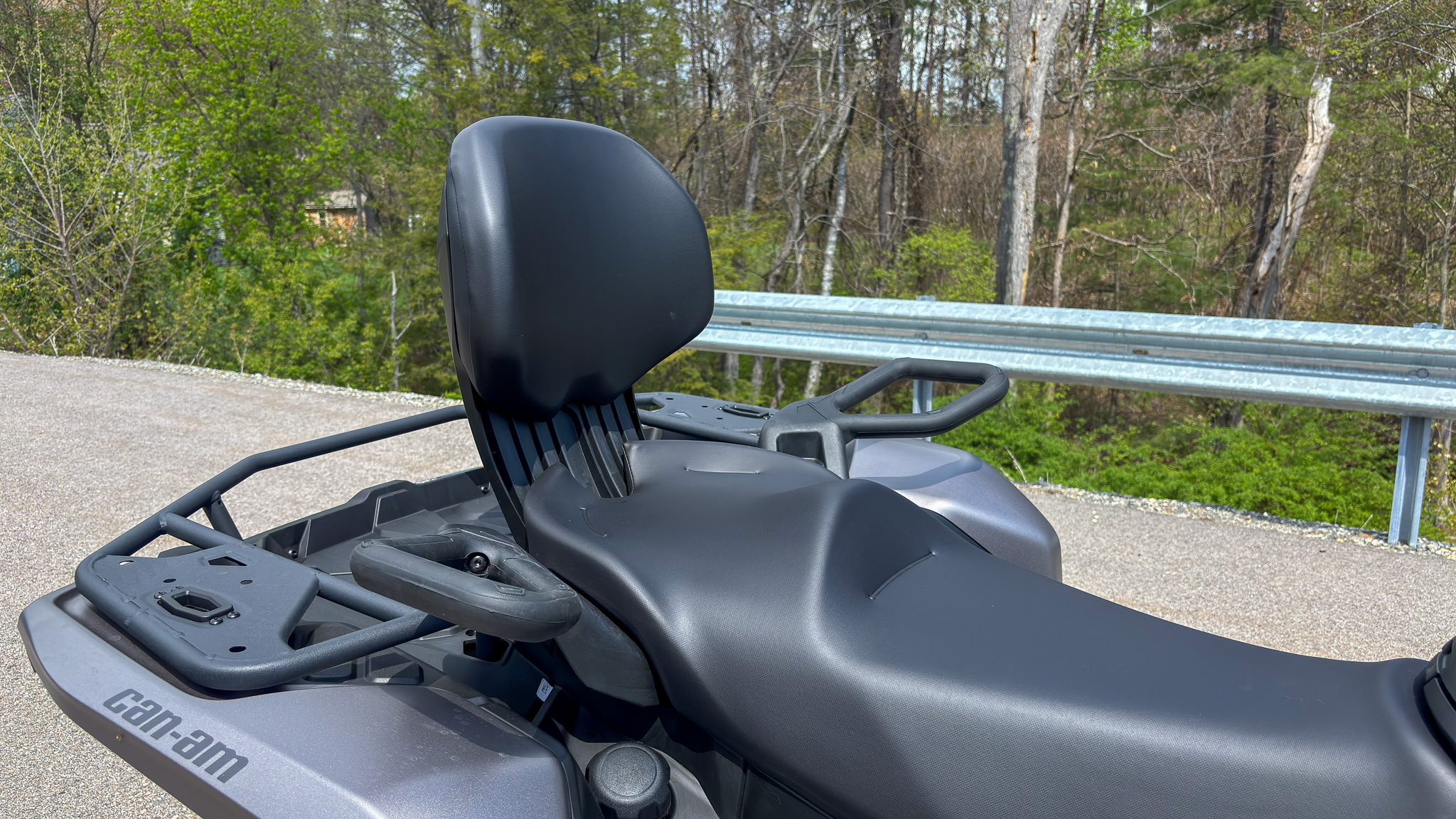 2025 Can-Am OUTLANDER MAX XT 700 - Photo 10