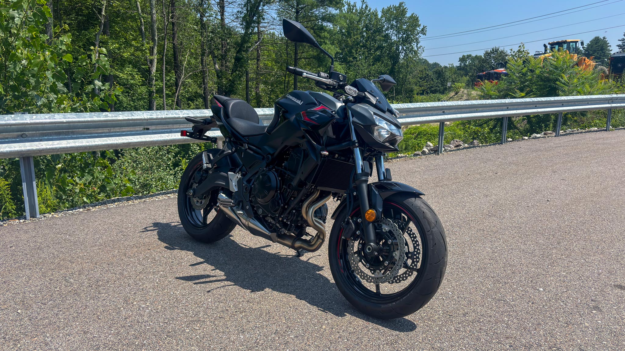 2025 Kawasaki Z650 - Photo 7