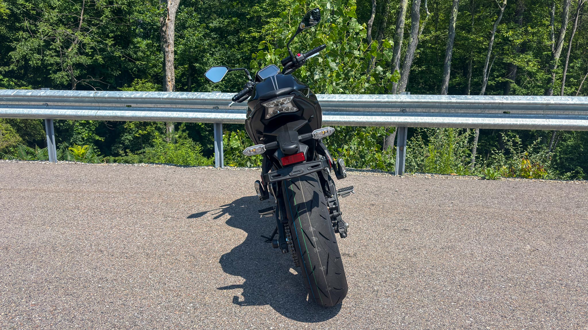 2025 Kawasaki Z650 - Photo 4