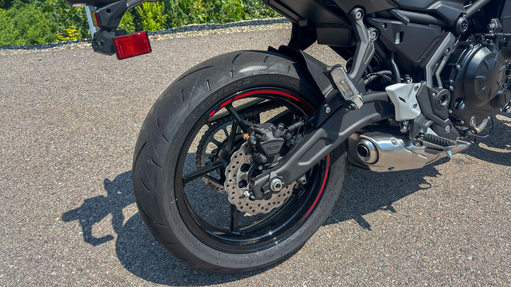2025 Kawasaki Z650 - Photo 9