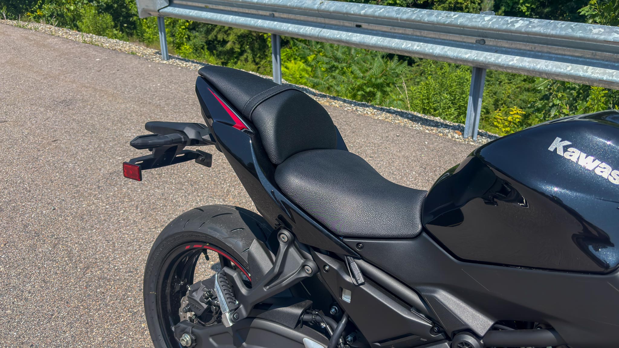 2025 Kawasaki Z650 - Photo 11