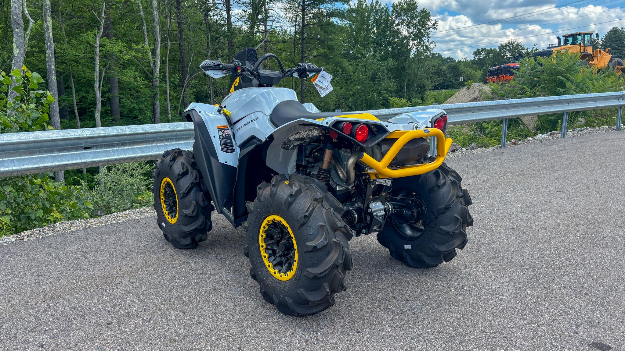 2024 Can-Am RENEGADE XMR 650 - Photo 3