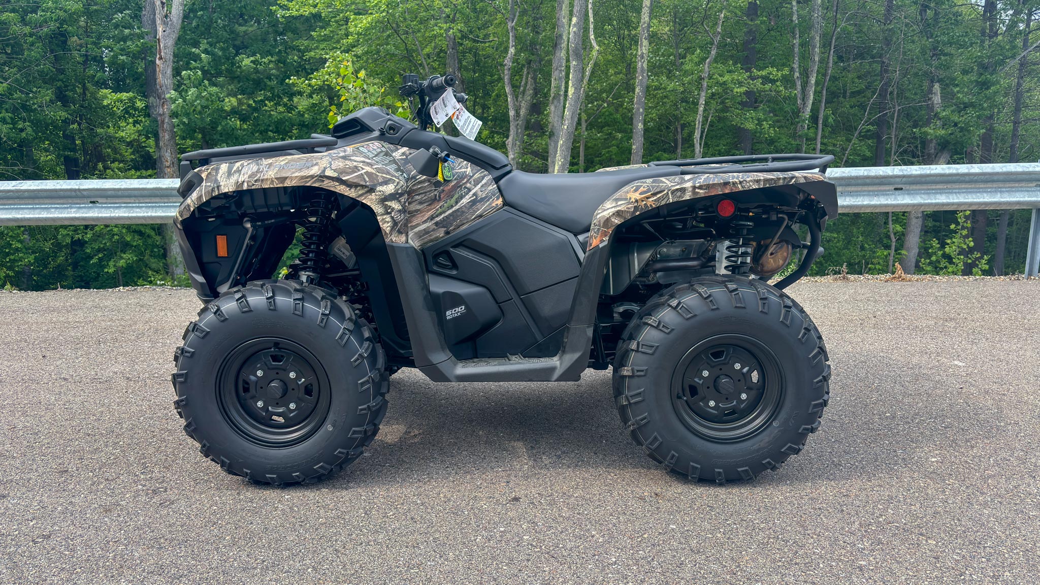 2025 Can-Am OUTLANDER DPS 500 - Photo 2