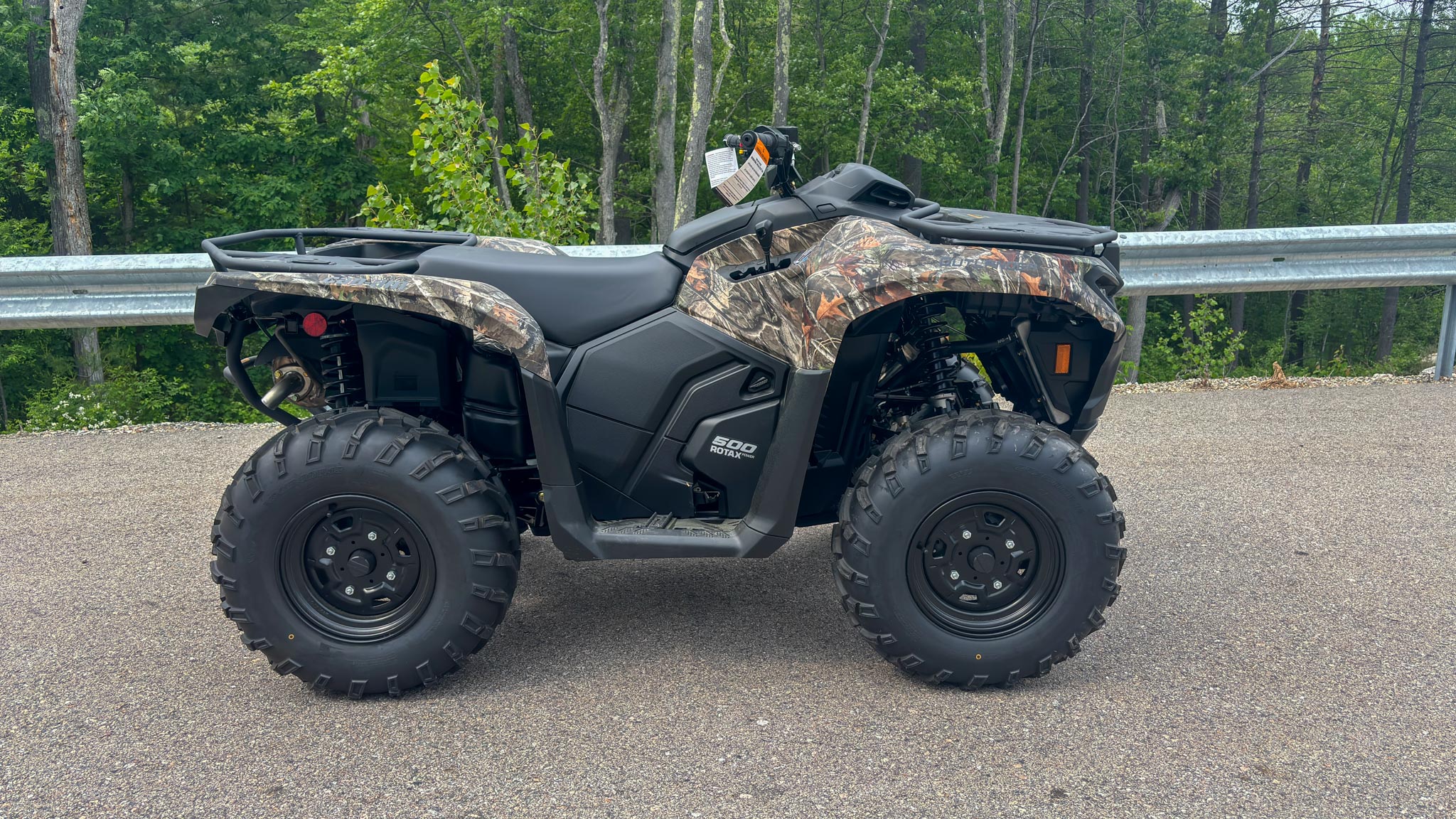 2025 Can-Am OUTLANDER DPS 500 - Photo 6