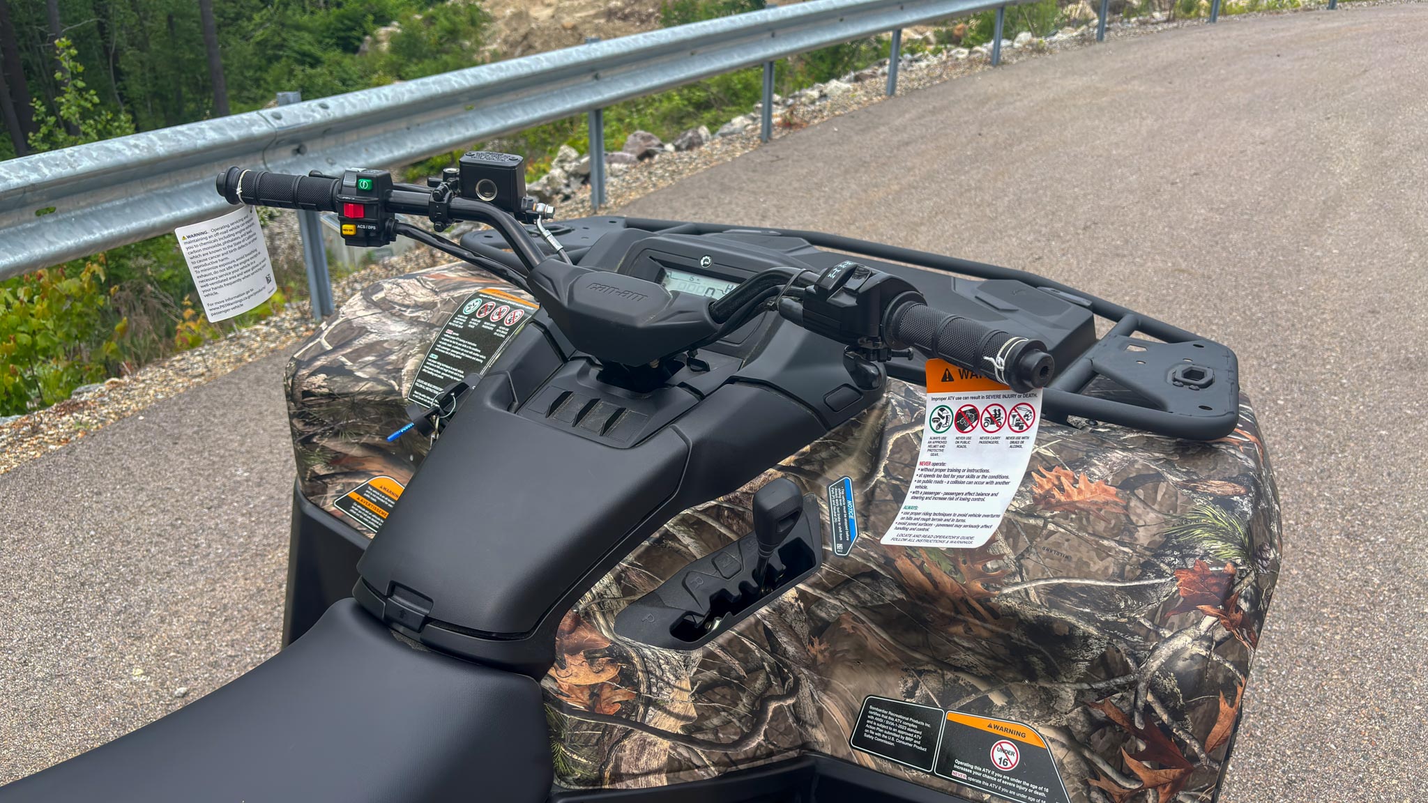 2025 Can-Am OUTLANDER DPS 500 - Photo 11