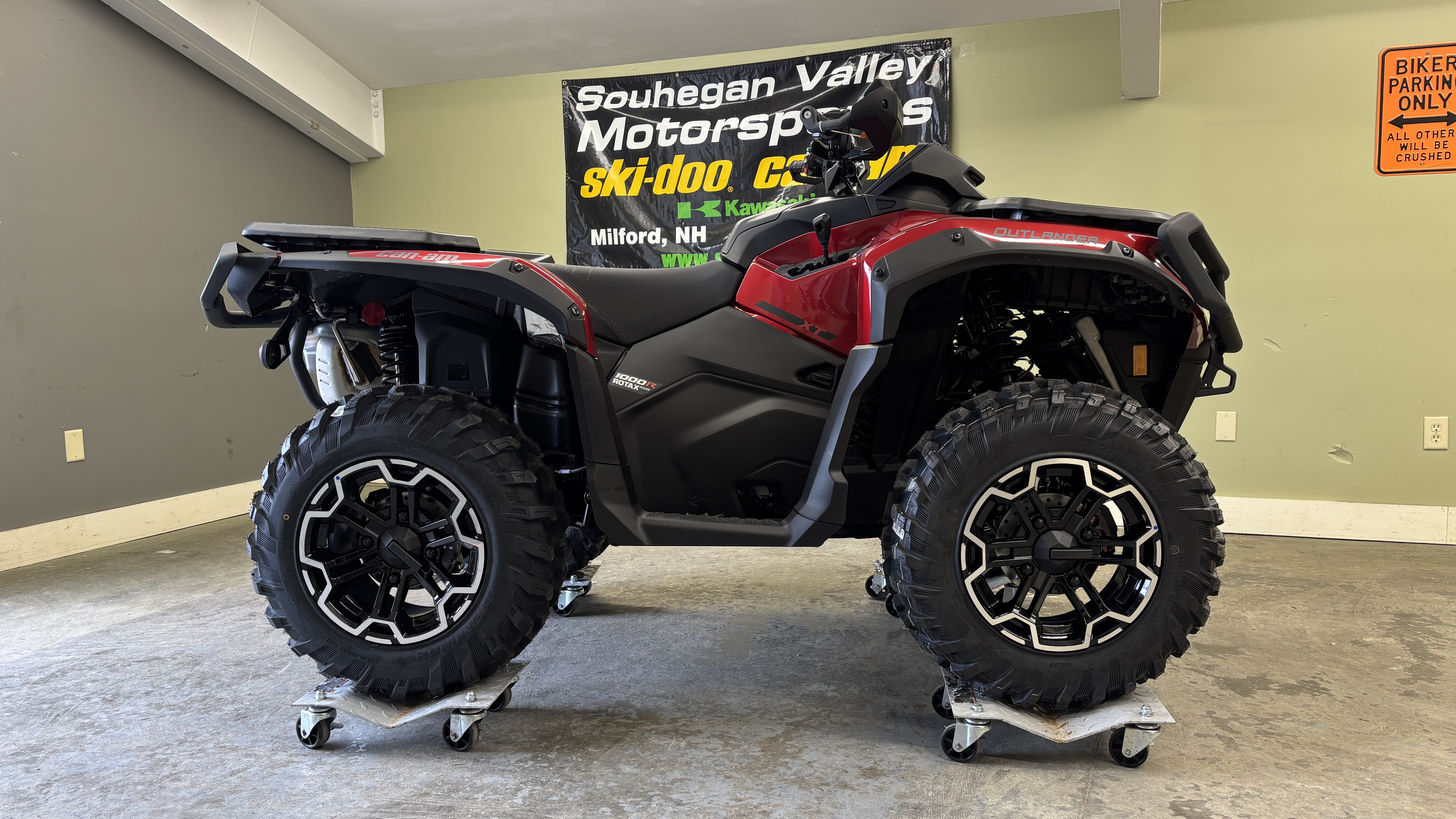 2025 Can-Am OUTLANDER XT 1000R - Photo 6