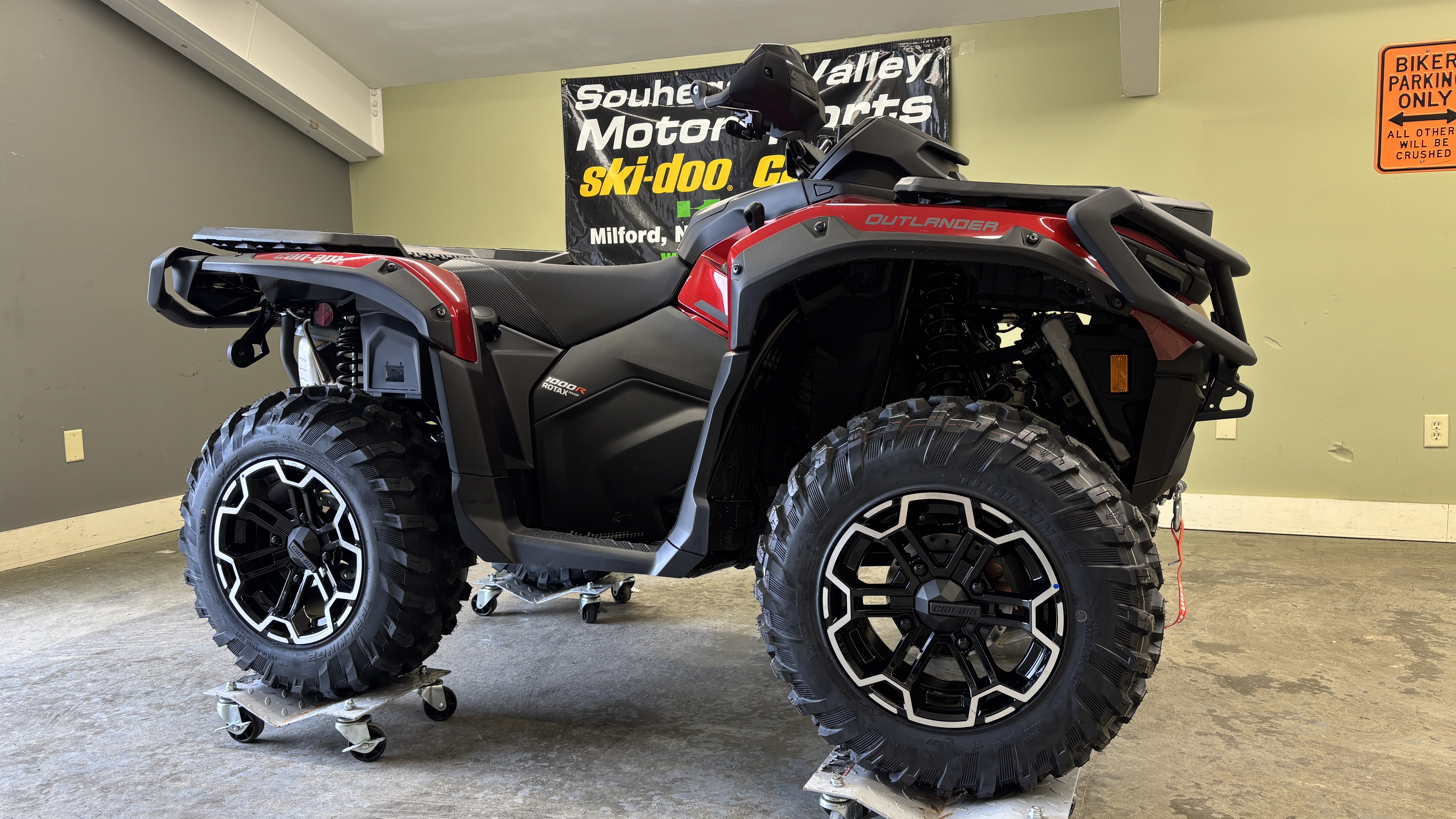 2025 Can-Am OUTLANDER XT 1000R - Photo 7