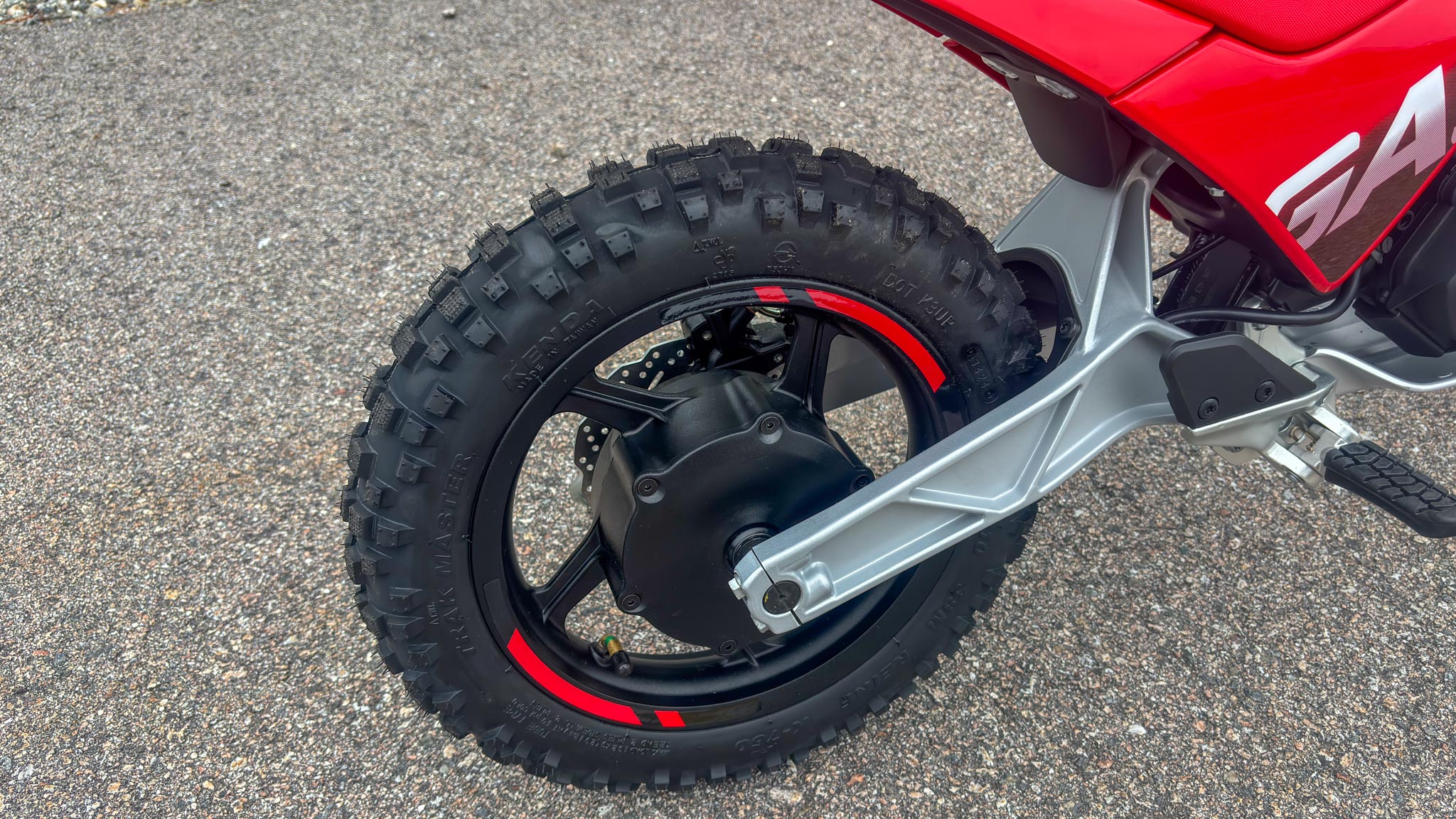 2025 GASGAS MC-E 2 - Photo 9