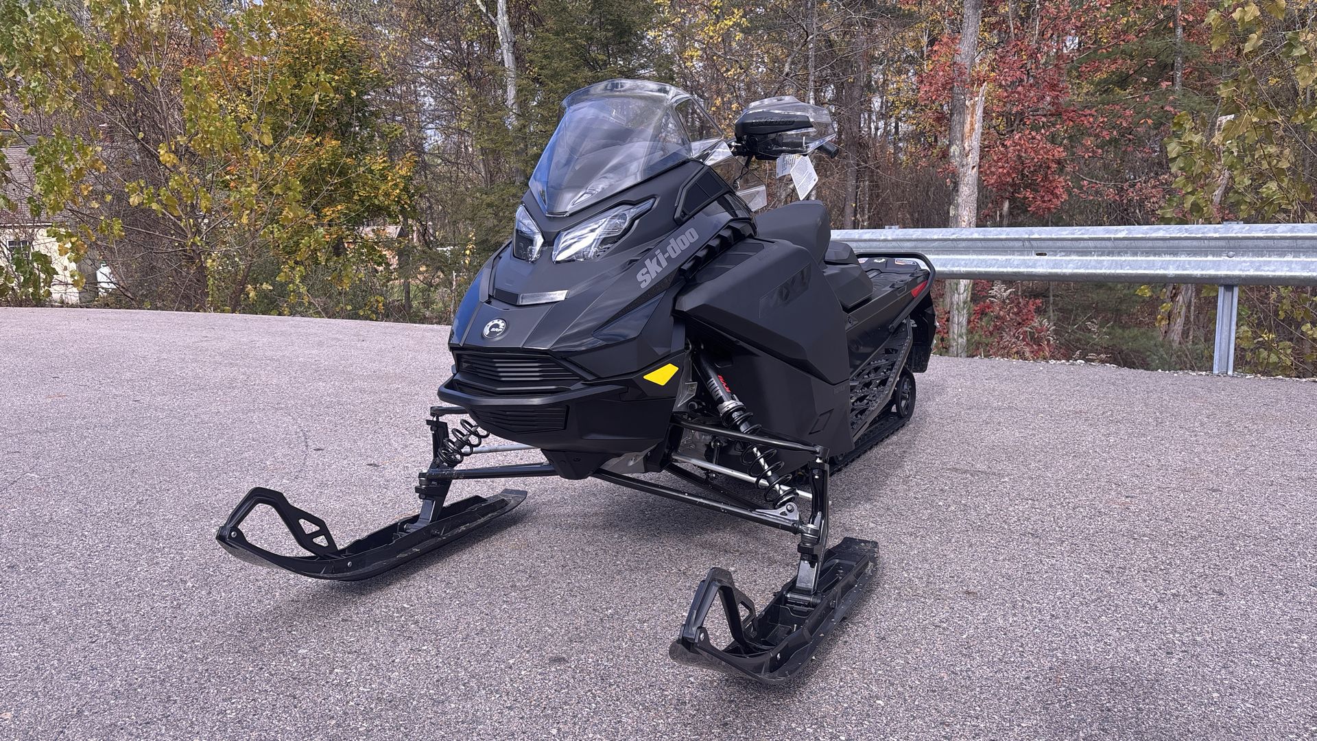 2026 Ski-Doo MXZ ADR 137 850 E-TEC RipSaw 1.25" E.S.
