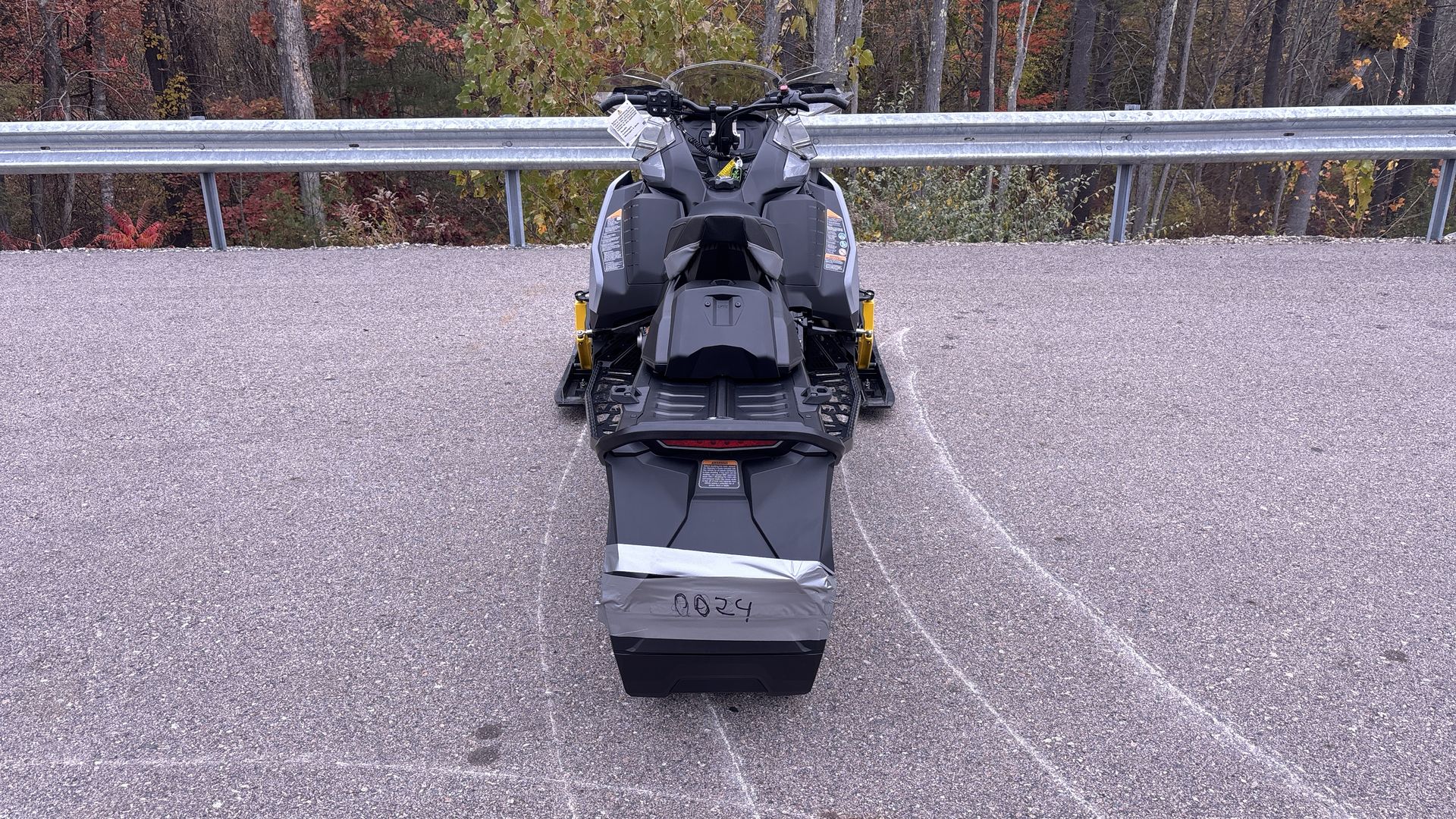 2026 Ski-Doo MXZ ADR 137 600R E-TEC RipSaw 1.25" E.S. - Photo 6