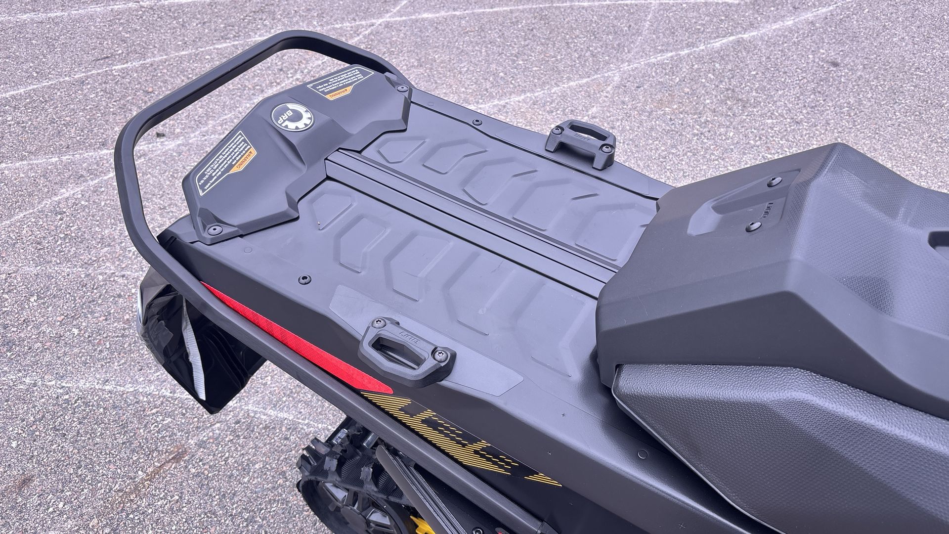 2026 Ski-Doo MXZ ADR 137 600R E-TEC RipSaw 1.25" E.S. - Photo 20