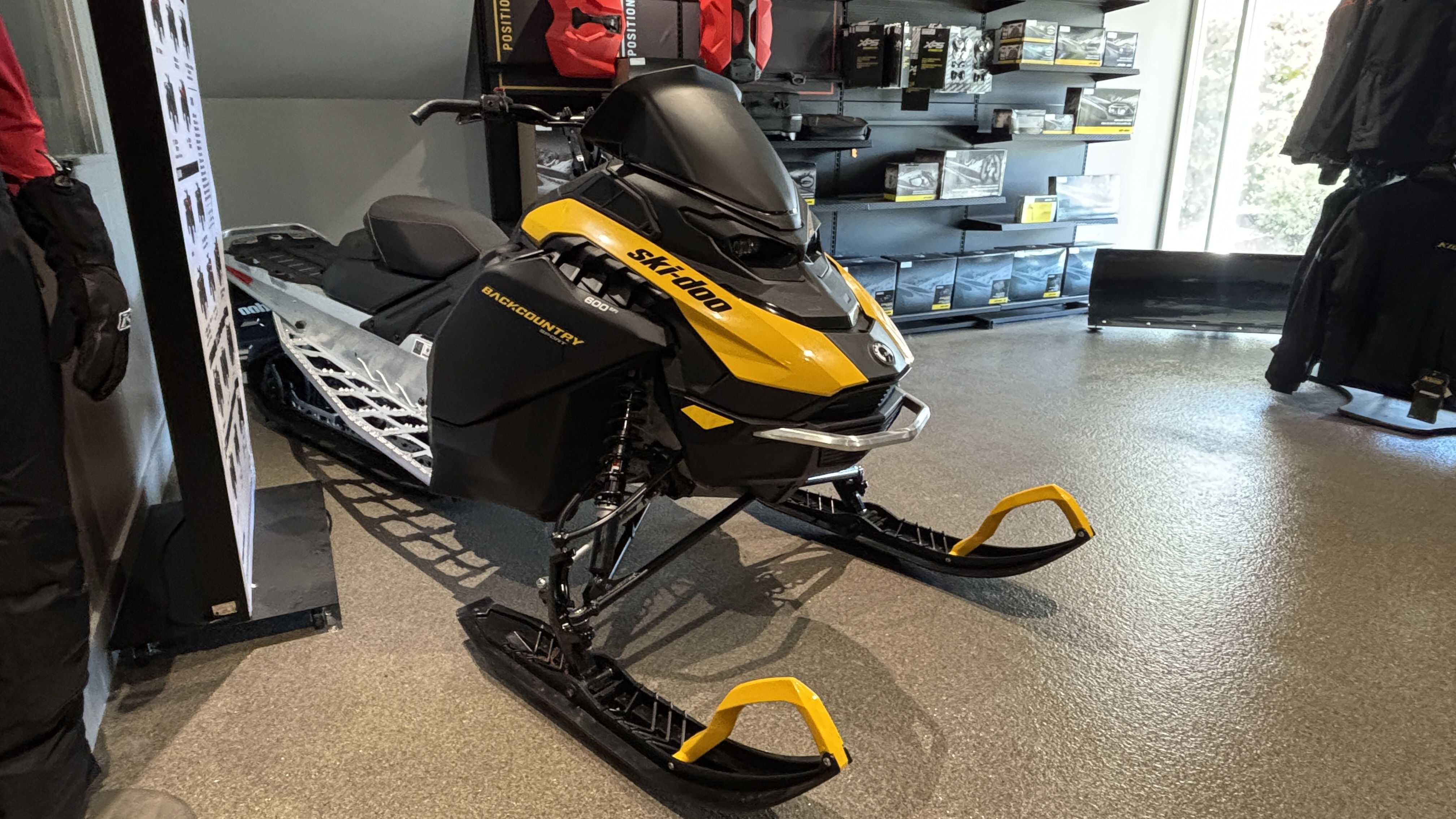 2026 Ski-Doo BACKCOUNTRY SPORT 39" 600 EFI POWDERMAX 2.0" ES