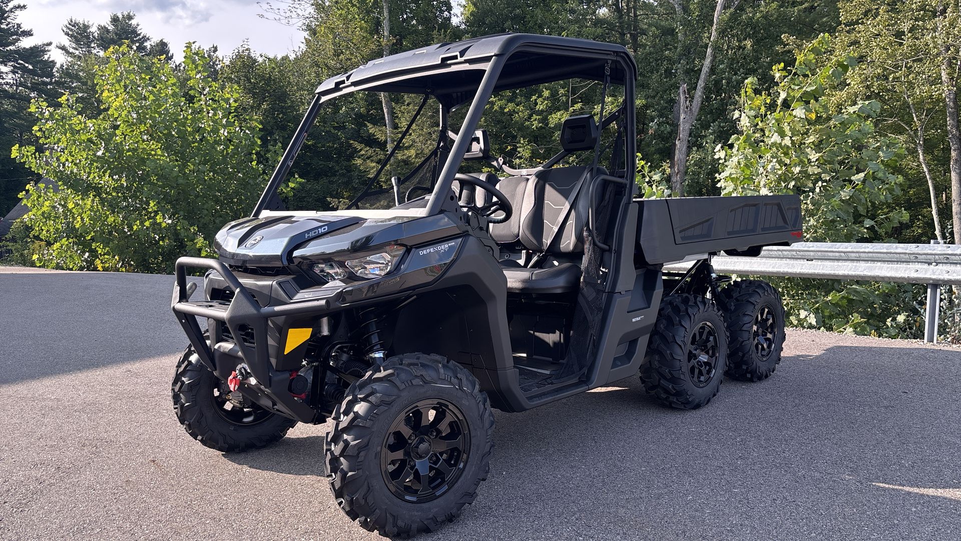 2026 Can-Am DEFENDER 6X6 XT HD10