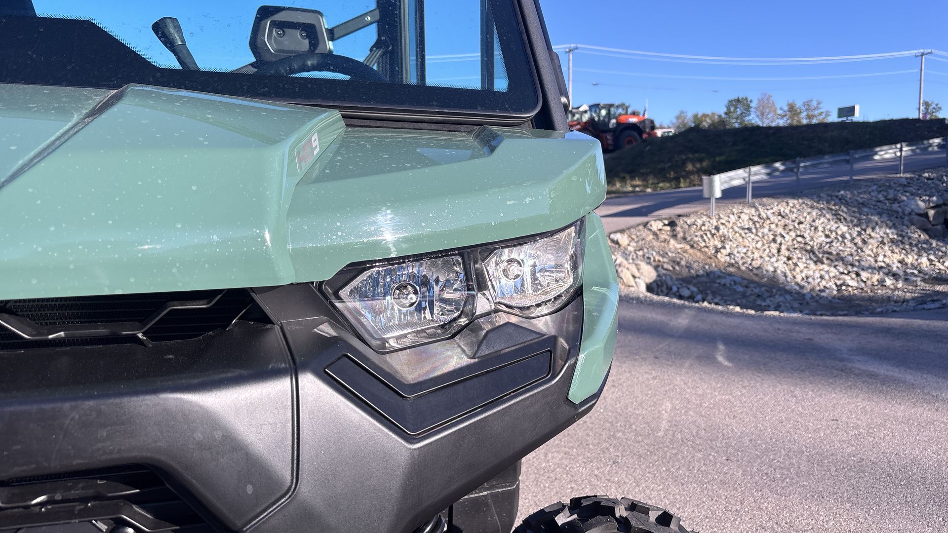 2026 Can-Am DEFENDER DPS CAB HD9 - Photo 13