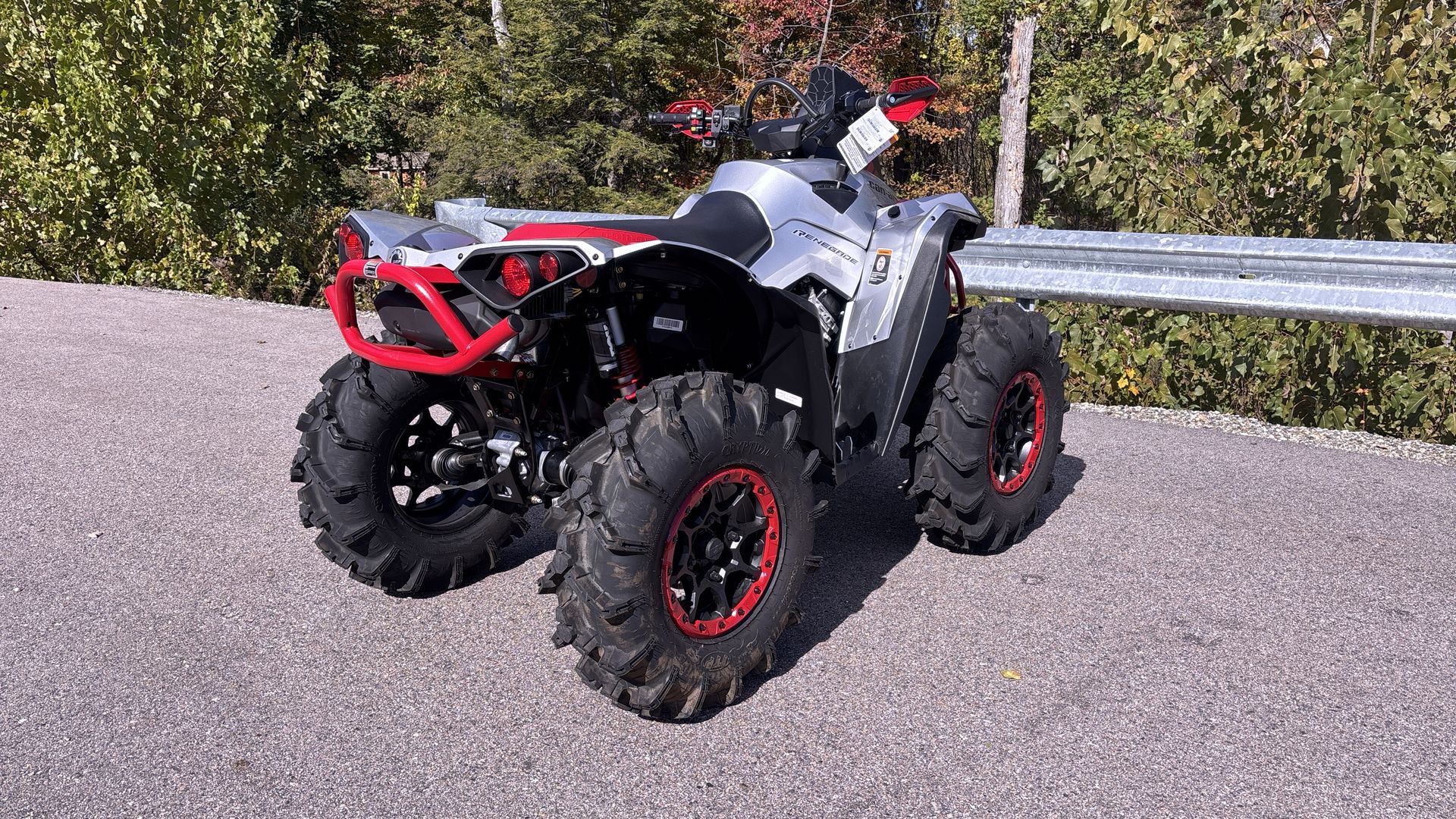 2025 Can-Am RENEGADE XMR 1000R - Photo 8
