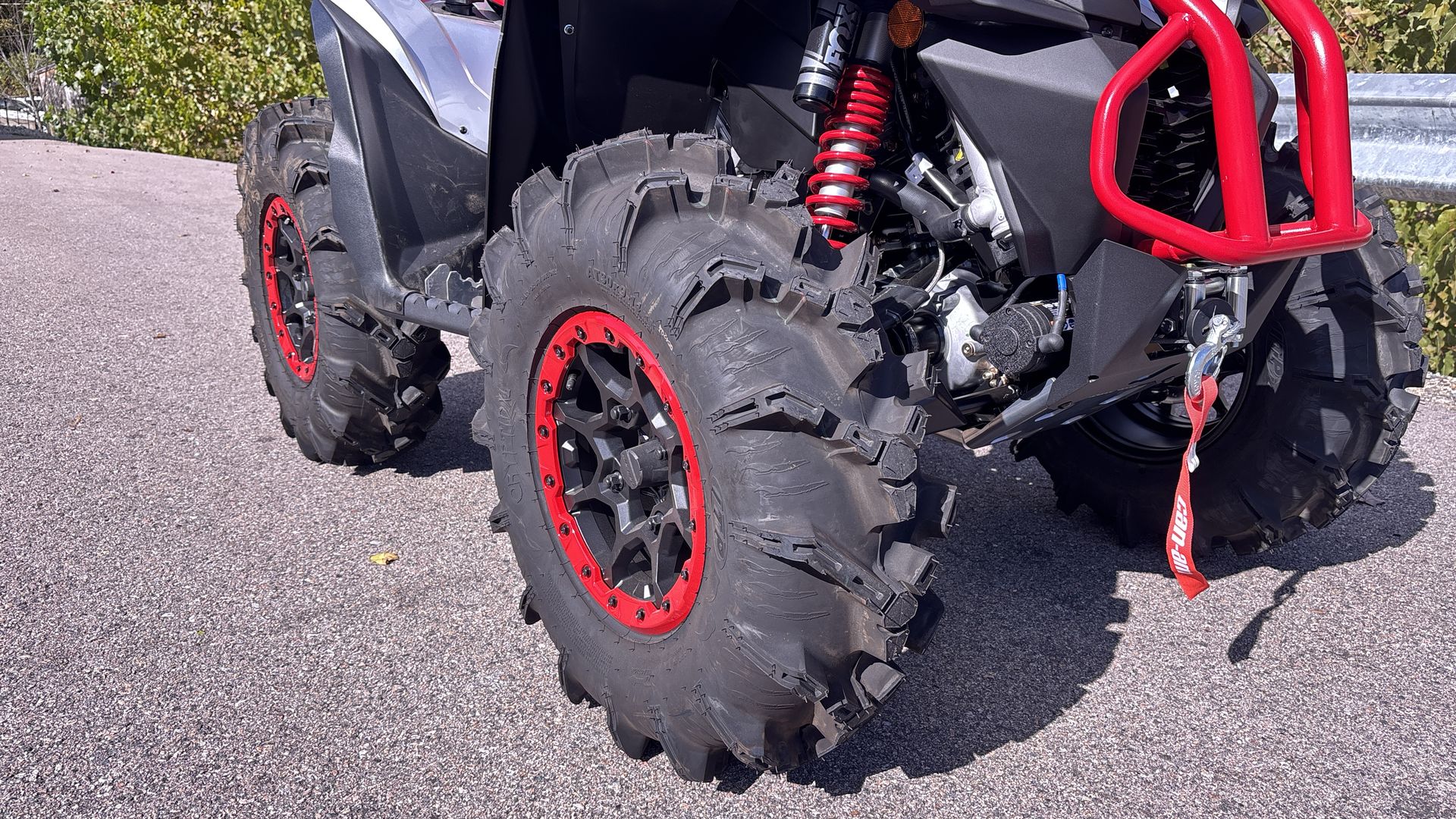2025 Can-Am RENEGADE XMR 1000R - Photo 11