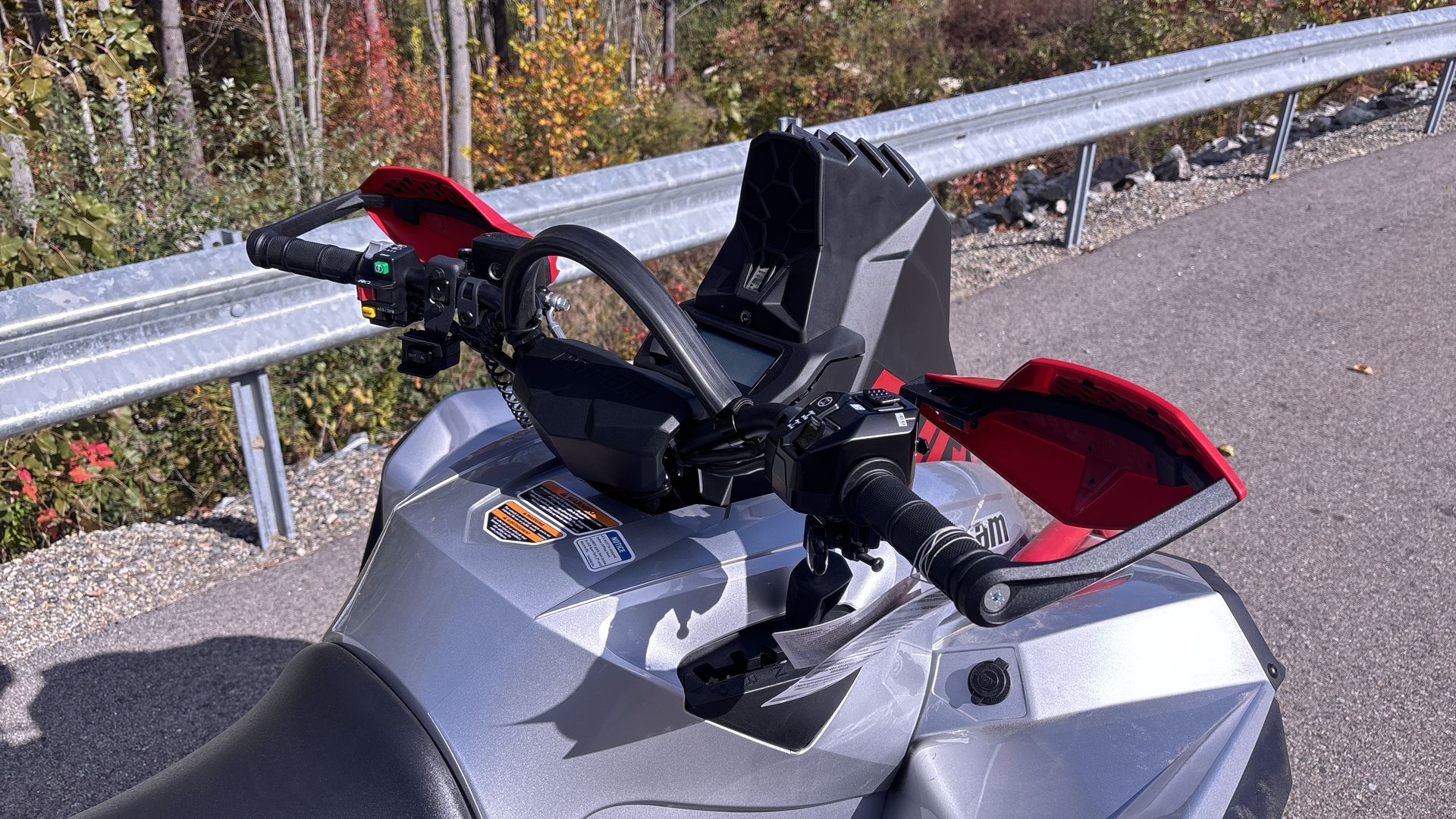 2025 Can-Am RENEGADE XMR 1000R - Photo 18