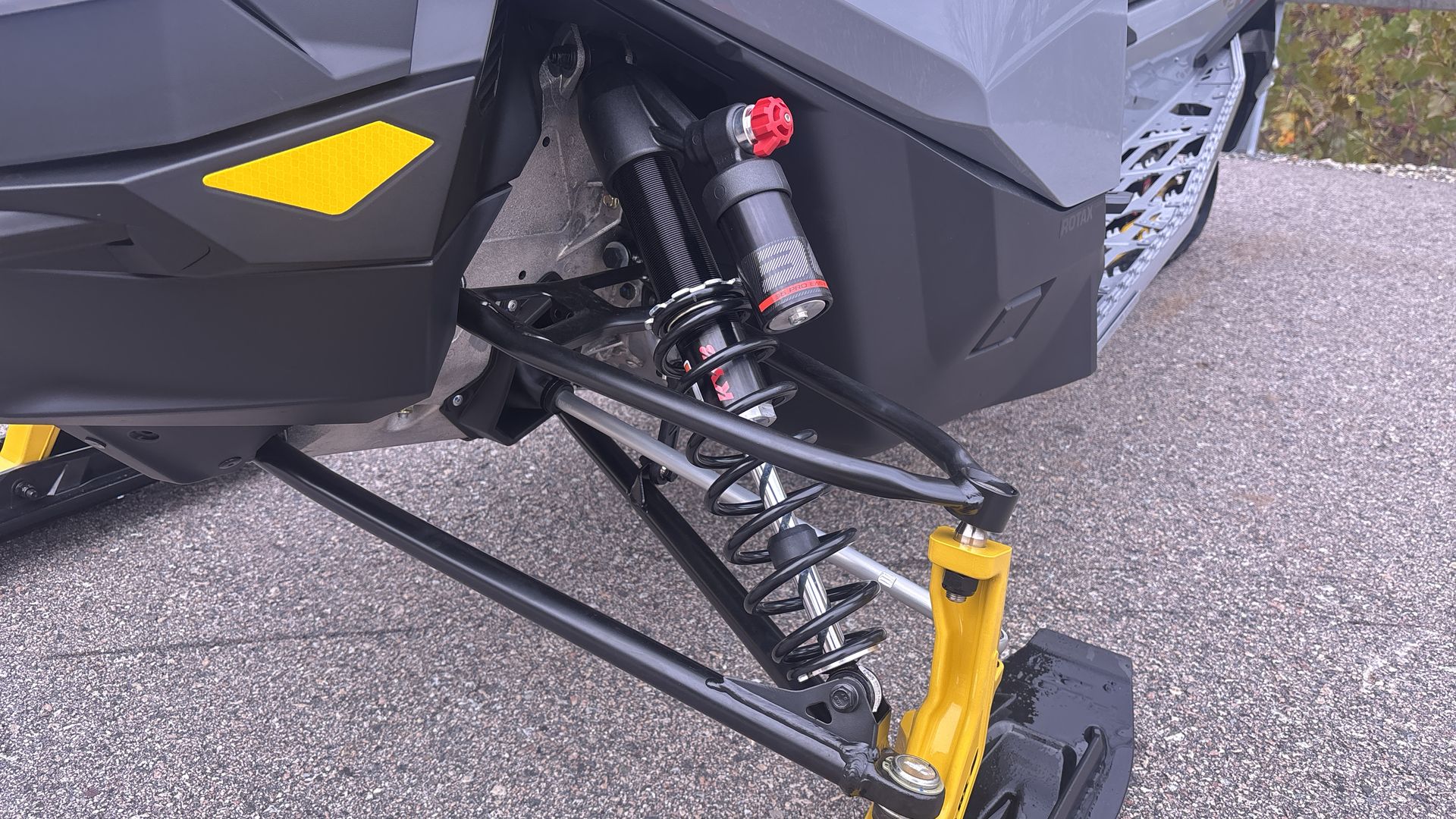 2026 Ski-Doo MXZ Adrenaline with Blizzard Package 600 E-TEC 137 1.25 - Photo 15