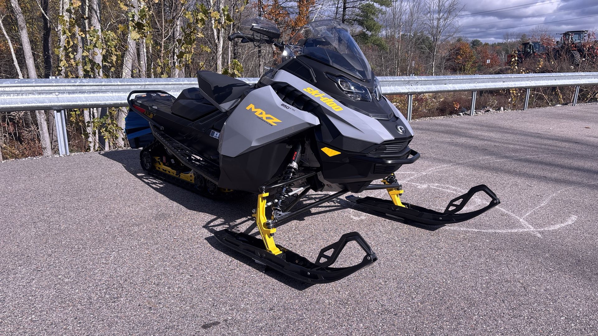 2026 Ski-Doo MXZ ADRENALINE 850 E-TEC 137 1.25