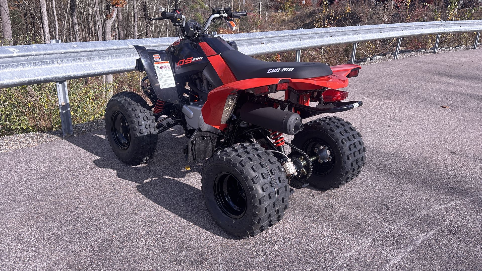 2025 Can-Am DS 250 - Photo 5