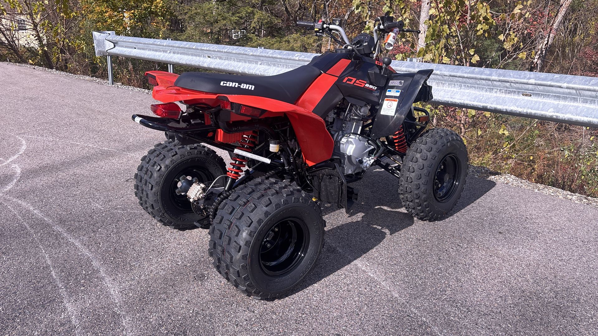 2025 Can-Am DS 250 - Photo 7
