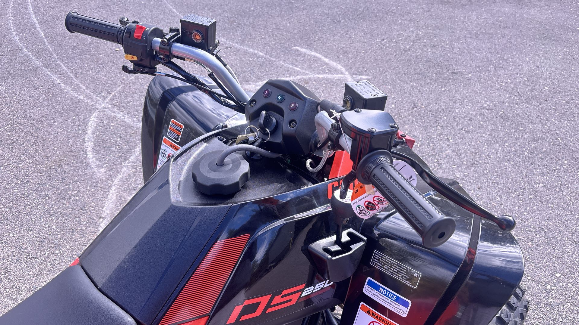 2025 Can-Am DS 250 - Photo 15