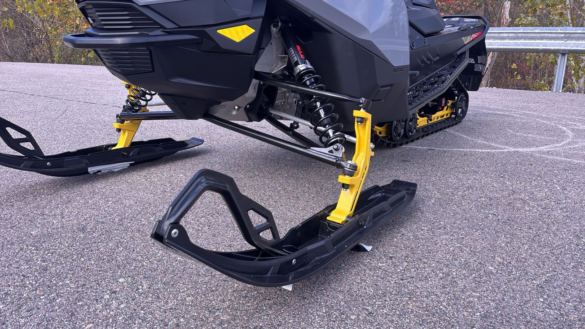 2026 Ski-Doo MXZ ADRENALINE 600R E-TEC 137 1.25 - Photo 10