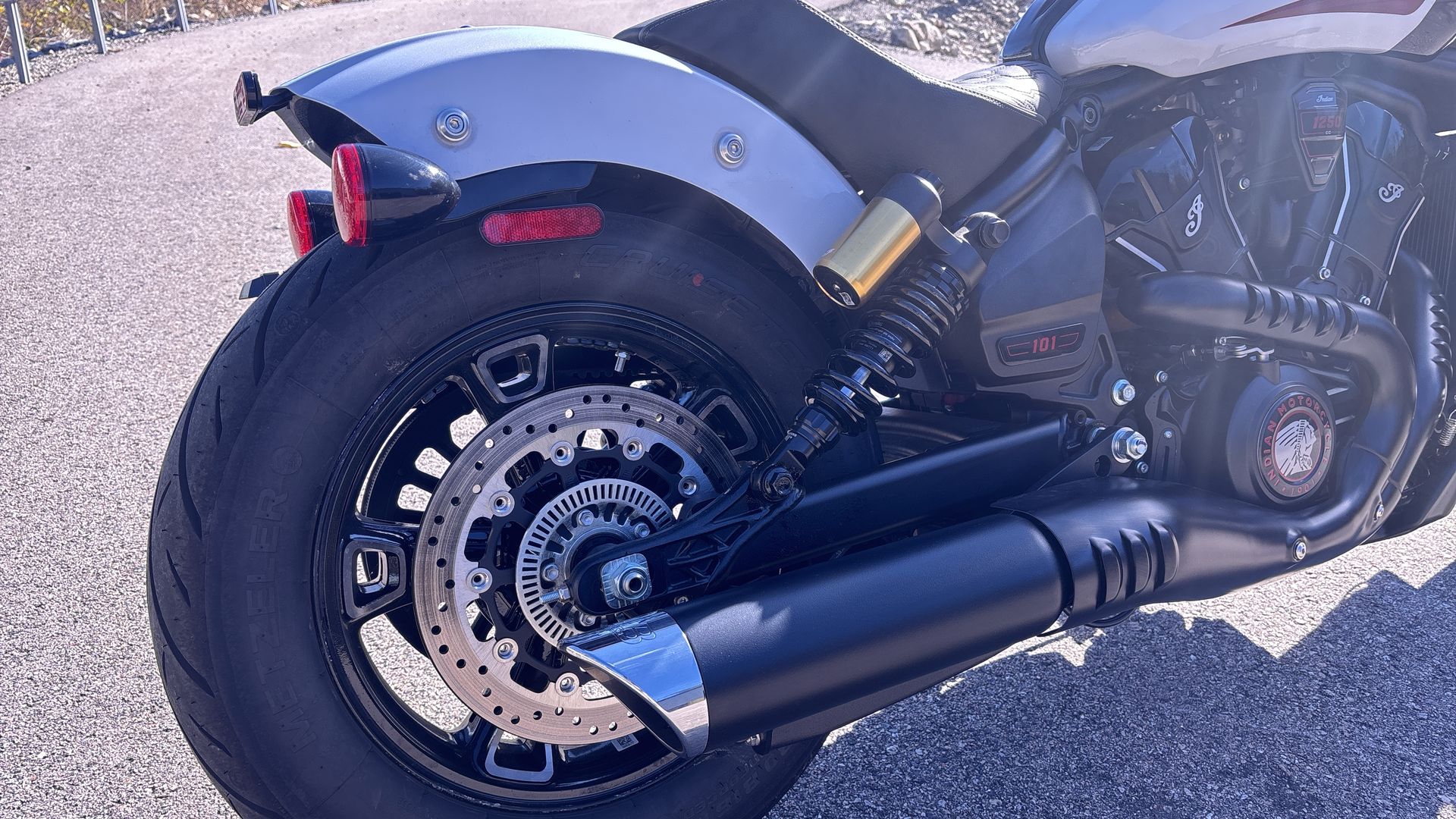 2025 Indian Motorcycle N25SSE77A0 - Photo 16