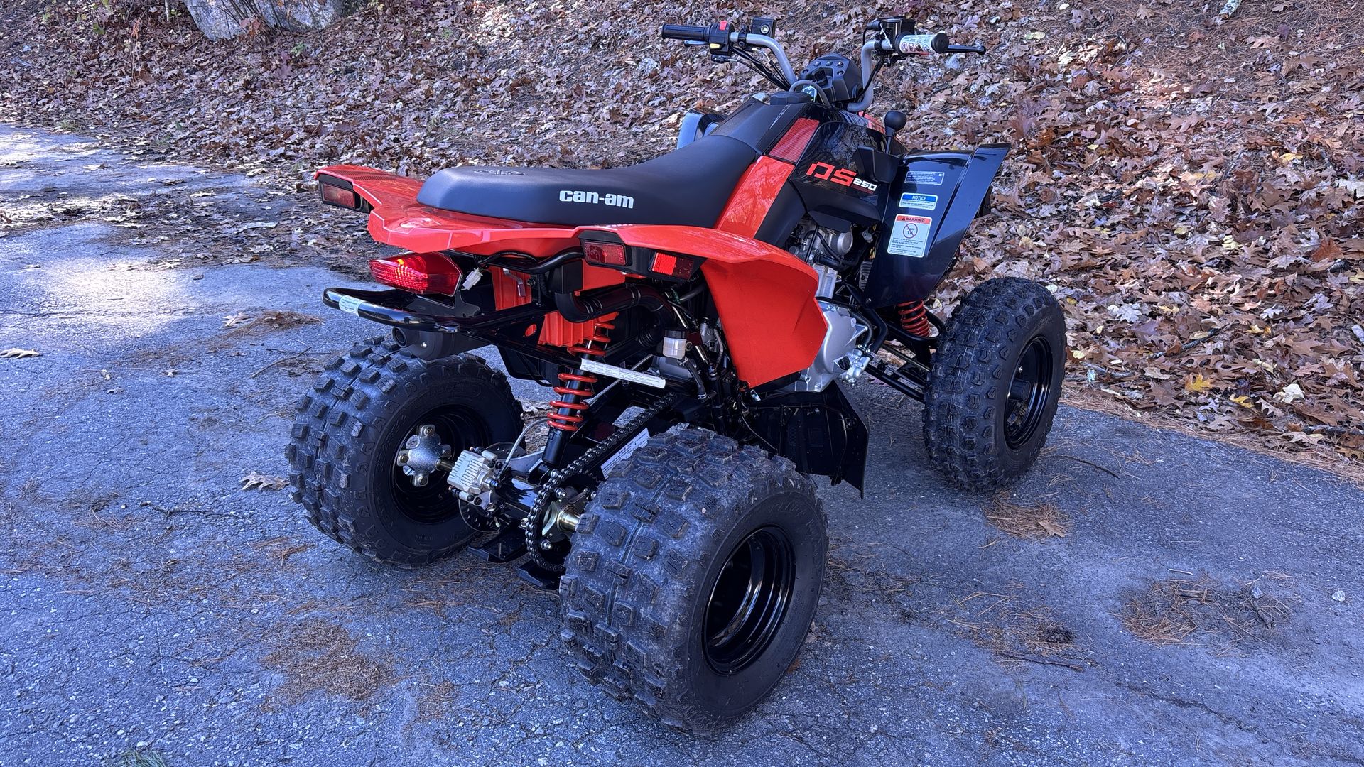2025 Can-Am DS 250 - Photo 7