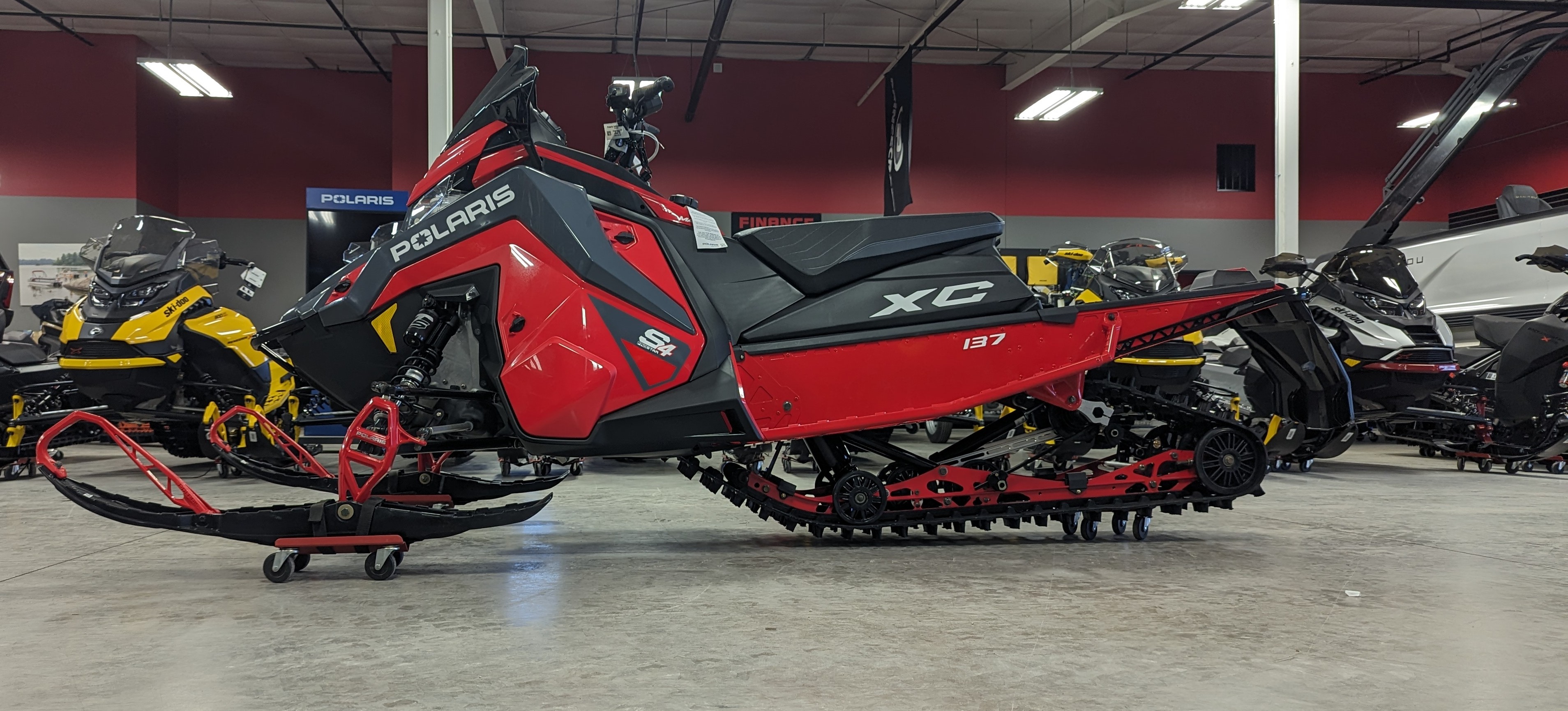 2024 Polaris PROSTAR S4 INDY XC 137 - Photo 5
