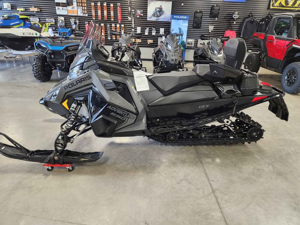 2025 Polaris 650 INDY ADVENTURE 137 650 137 - Photo 7