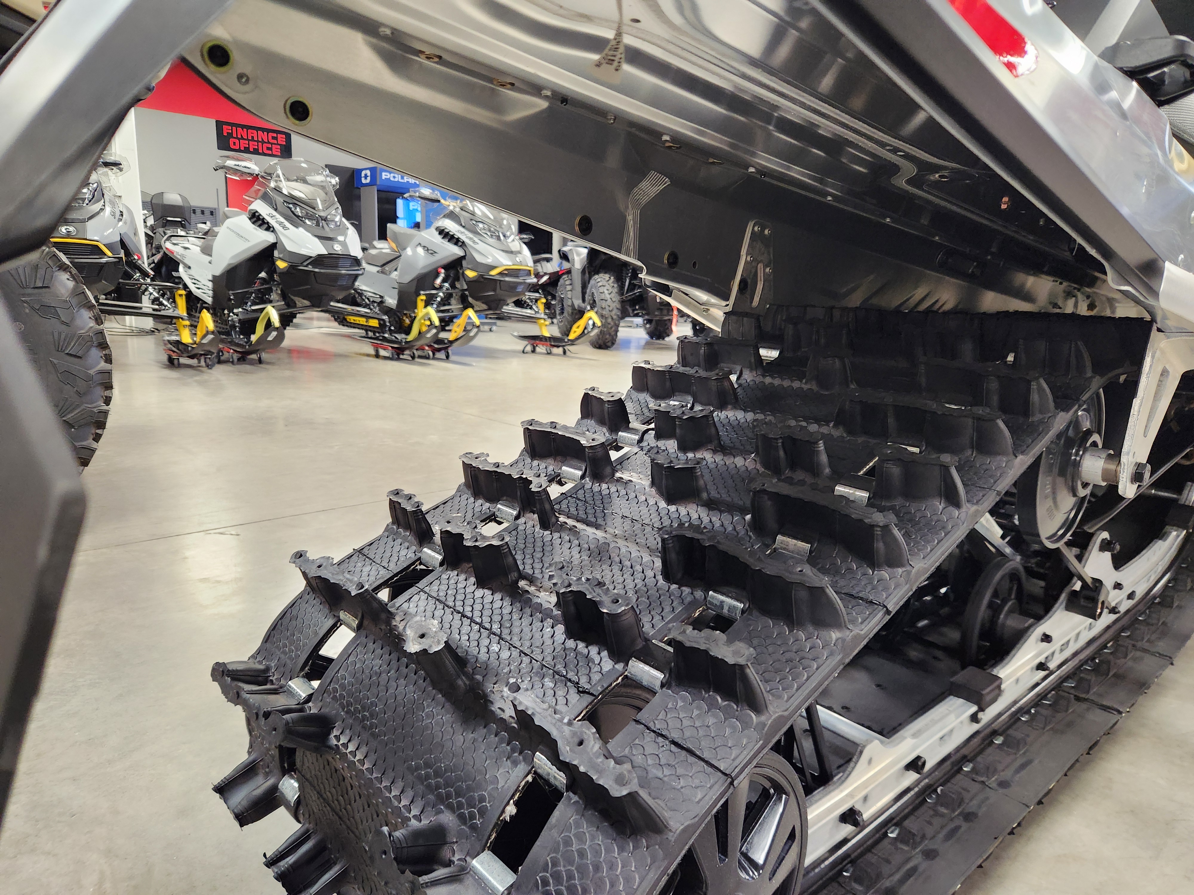 2025 Ski-Doo Backcountry Sport 600 EFI 146 1.6 - Photo 4