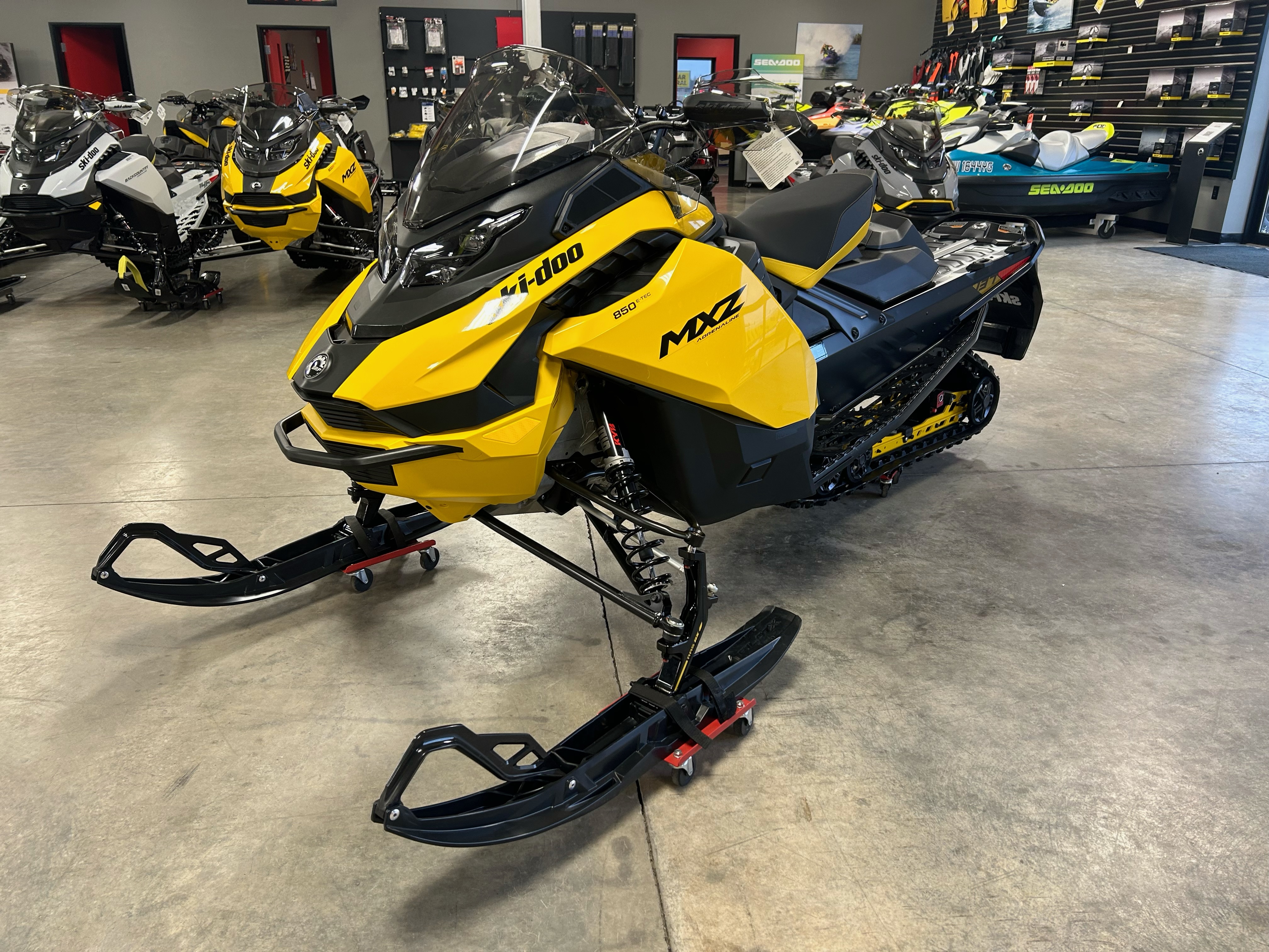 2025 Ski-Doo MXZ Adrenaline 850 E-TEC 137 1.25 - Photo 8