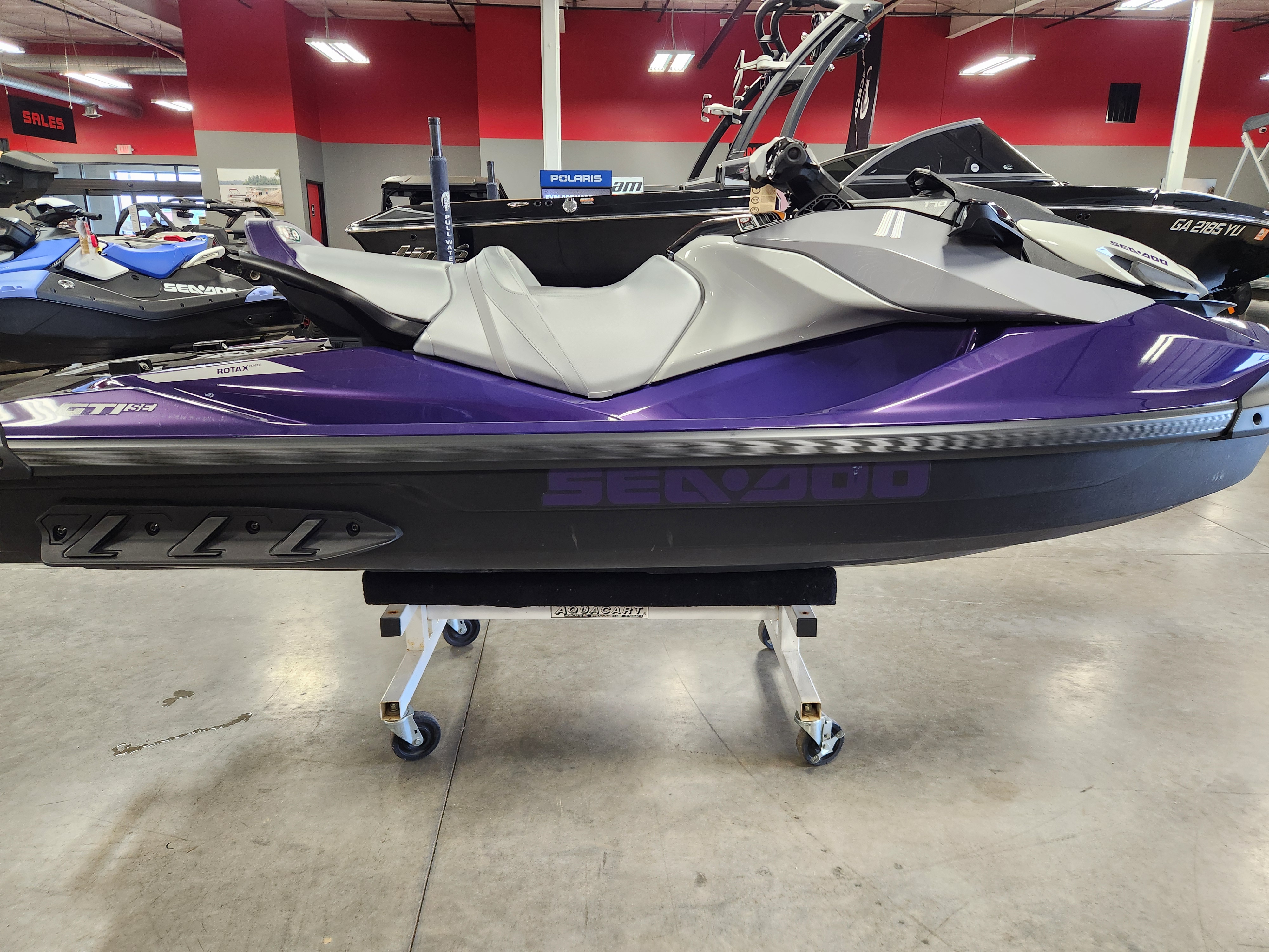 2025 Sea-Doo PWC GTI SE 170 PR IBR 25 - Photo 5