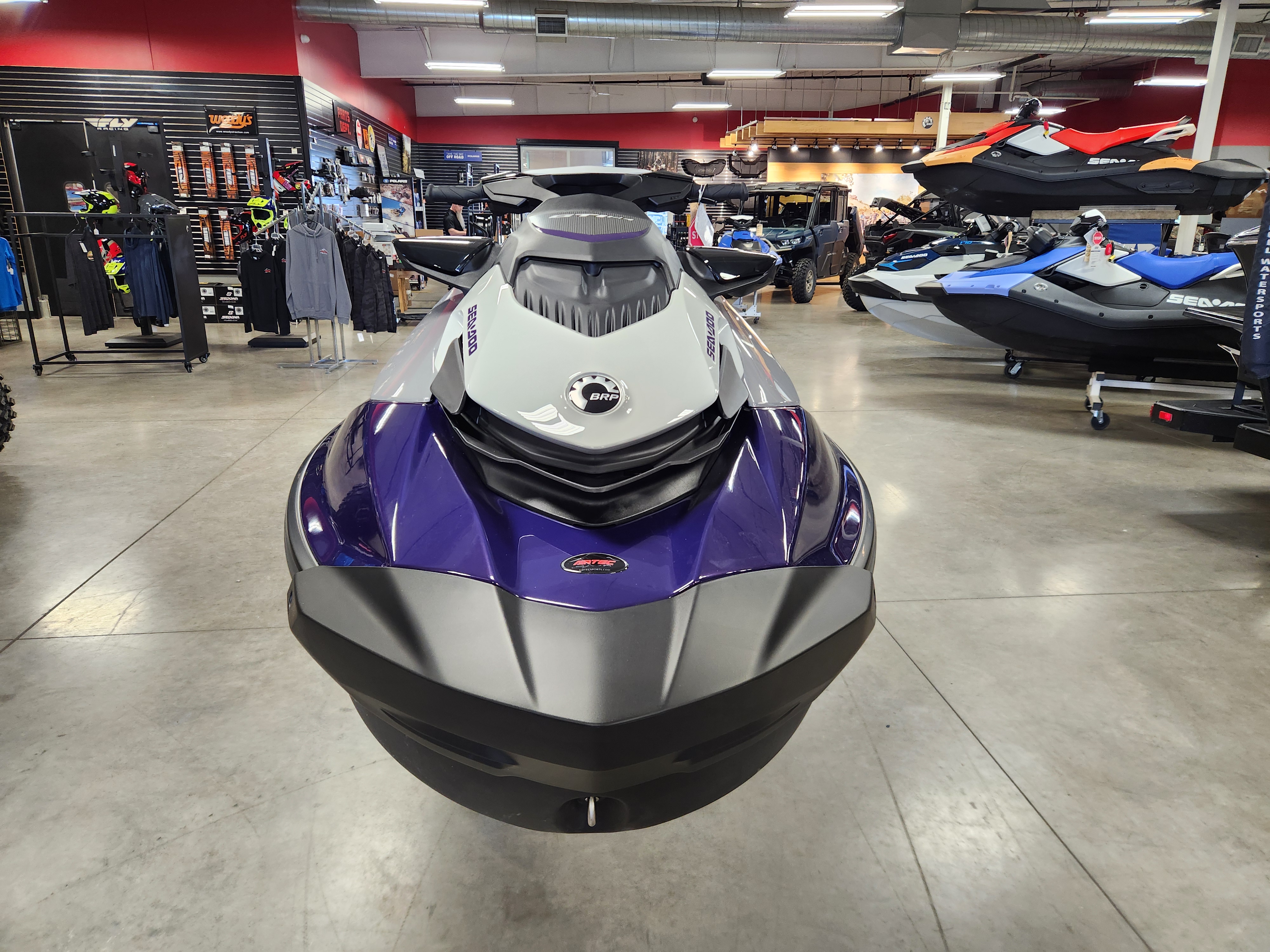2025 Sea-Doo PWC GTI SE 170 PR IBR 25 - Photo 6